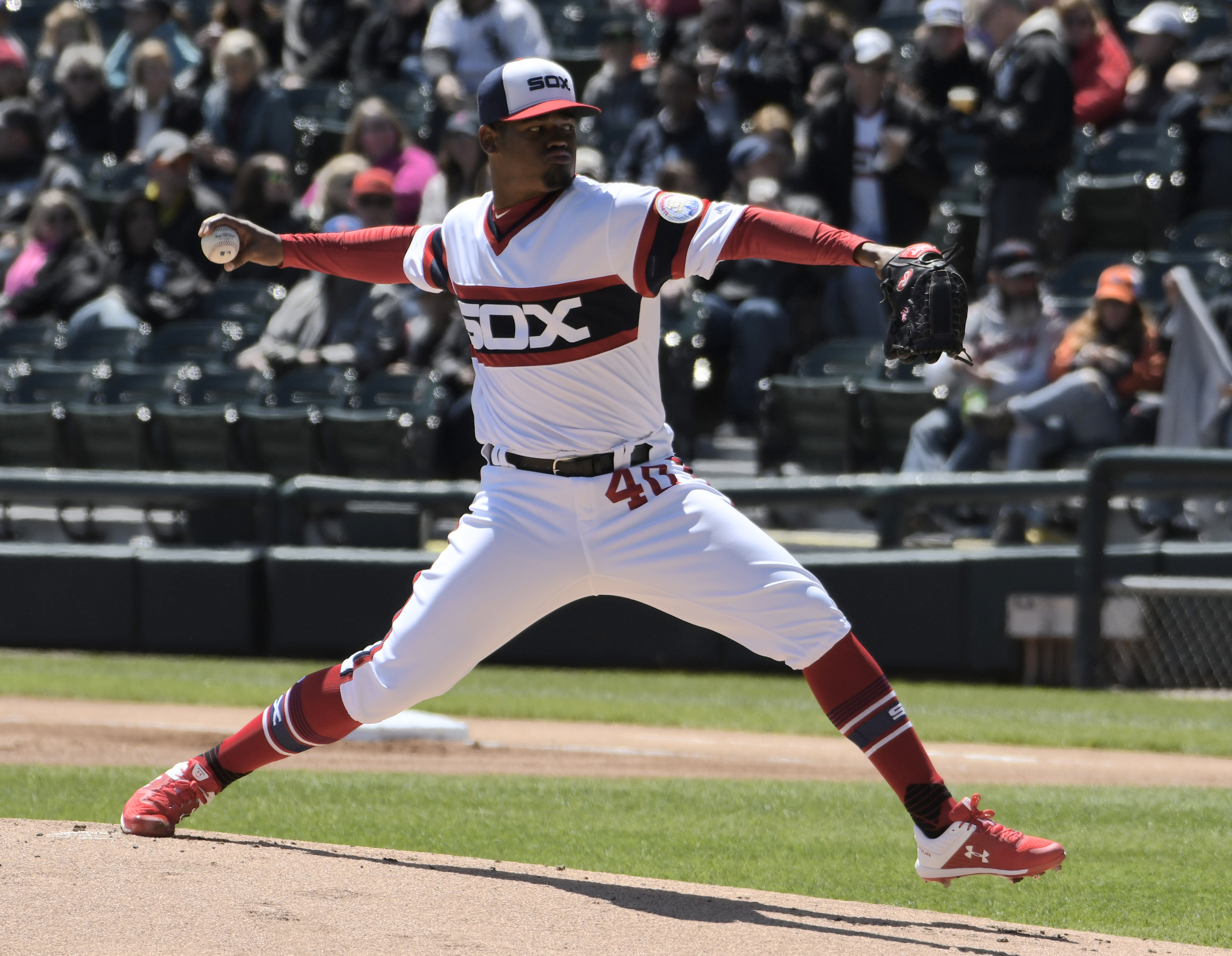 López strikes out 14, White Sox beat Tigers 4-1