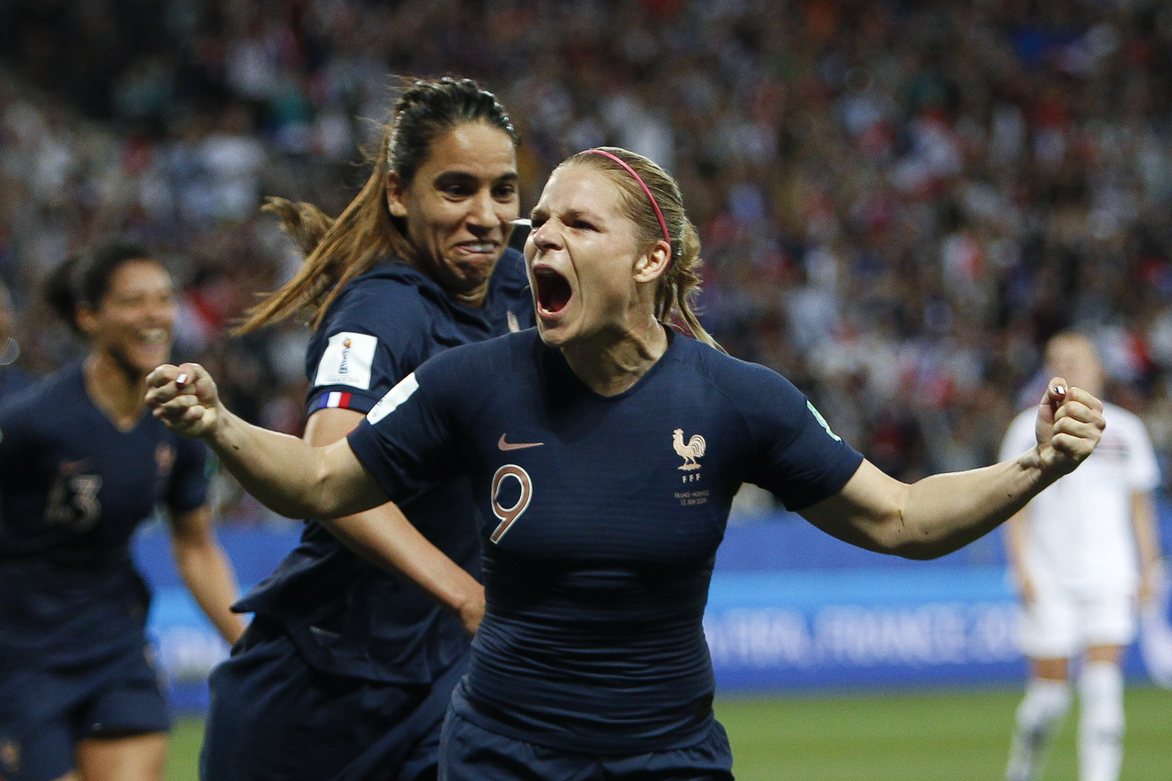 France beats Norway 2-1 to remain undefeated in World Cup