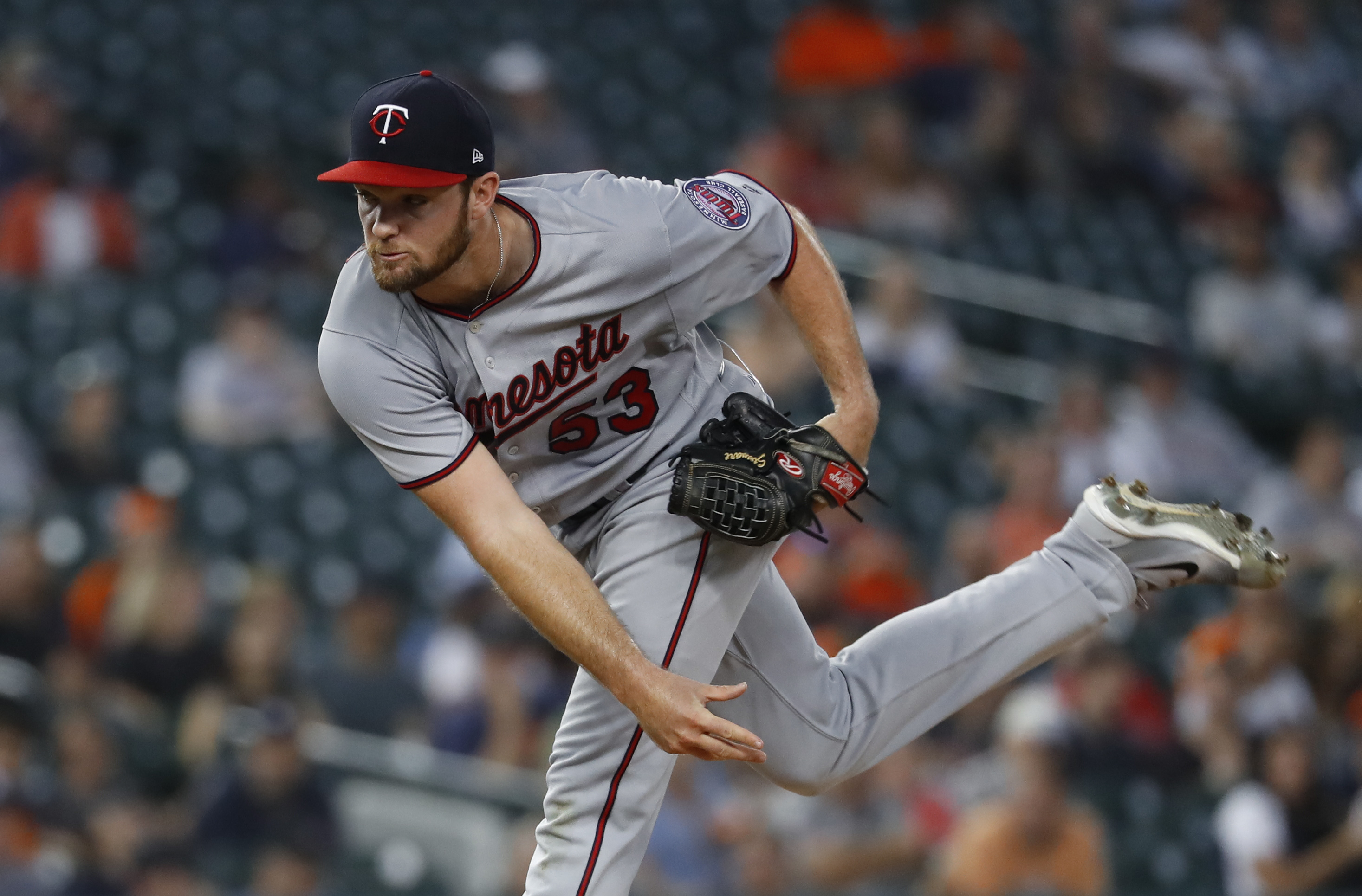 Twins beat Tigers 6-1 behind 6 sharp innings from Stewart