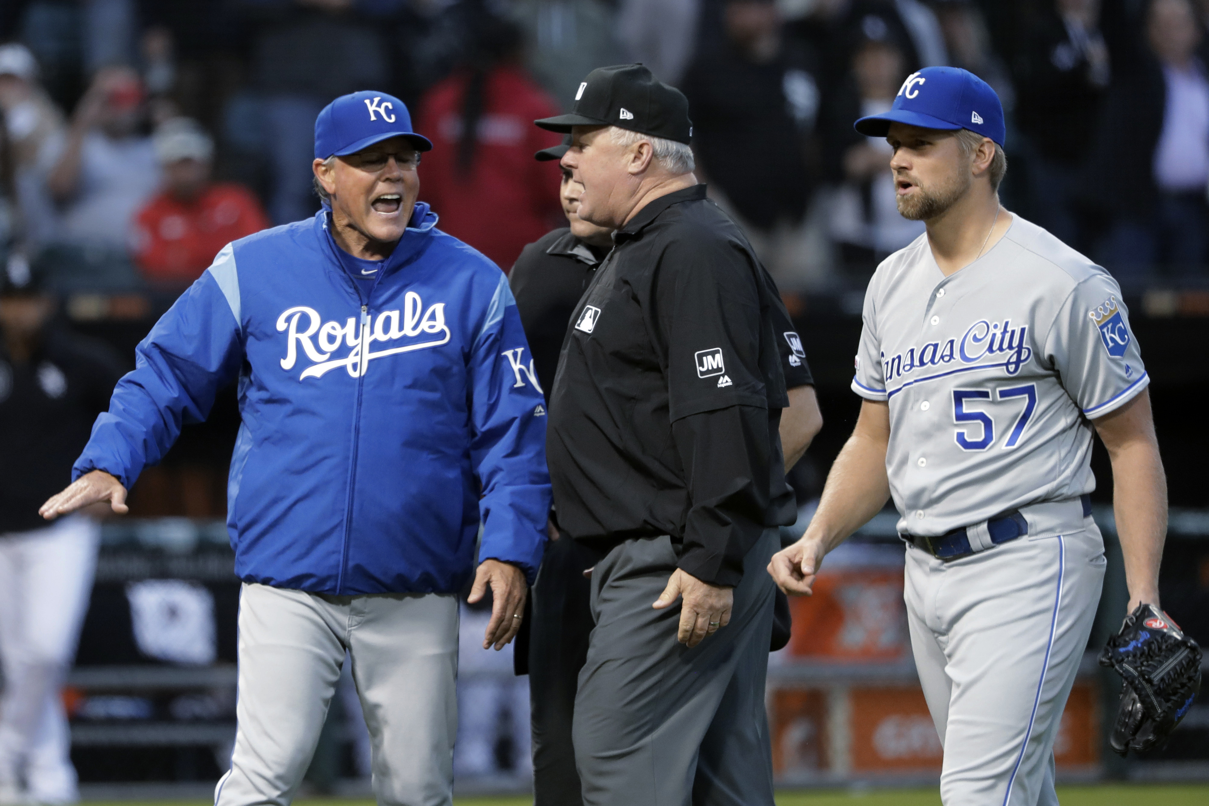 Royals manager Yost to retire as club's career wins leader