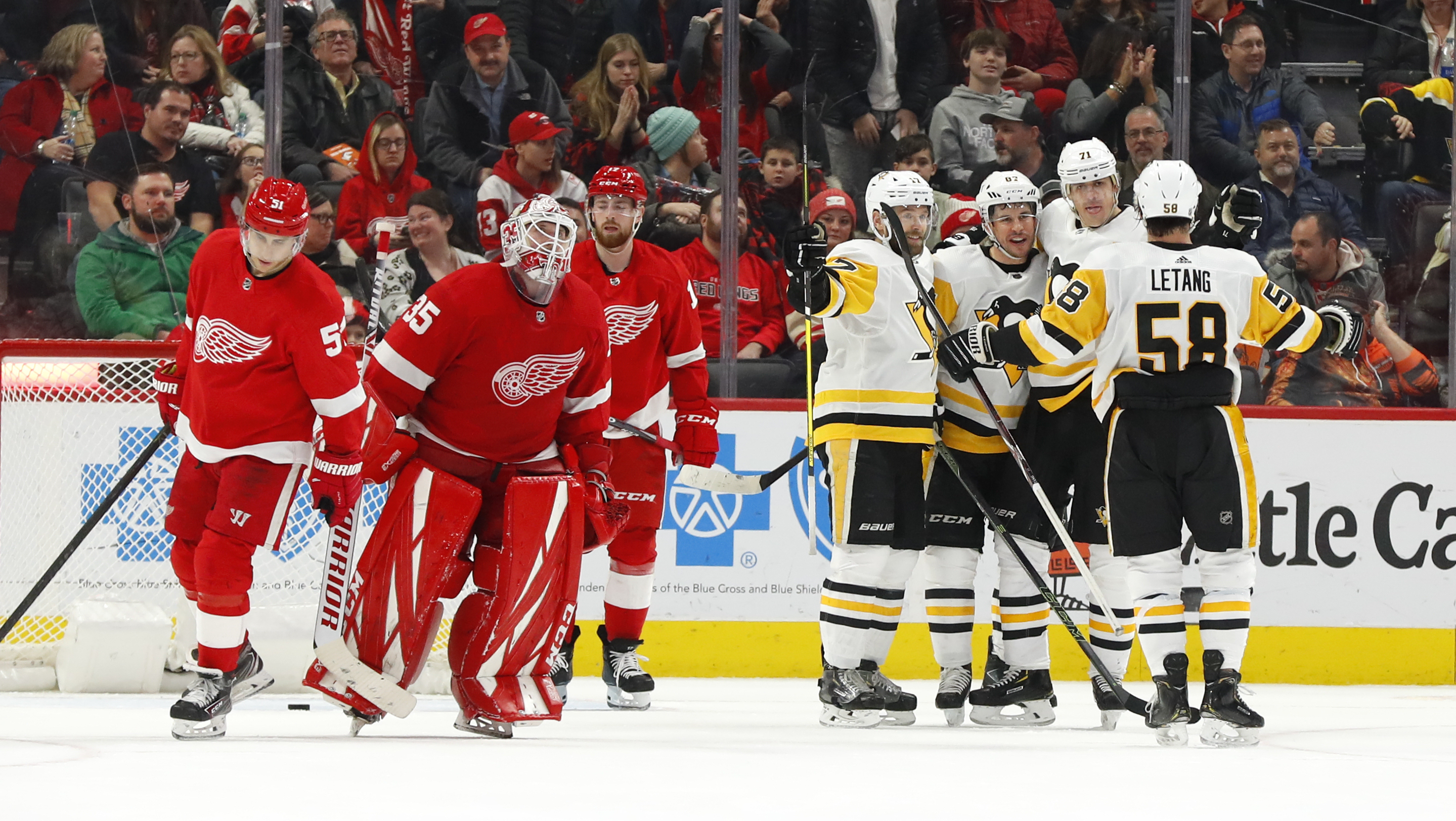 Crosby scores in OT, Penguins beat Red Wings 2-1