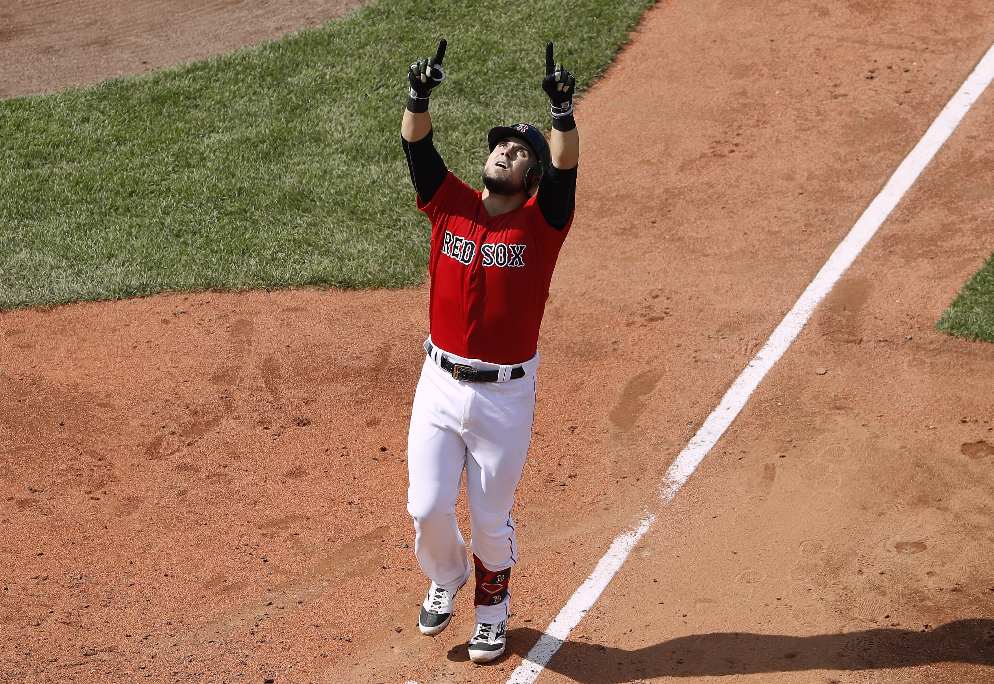 Red Sox avoid series sweep, snap Astros’ 10-game win streak