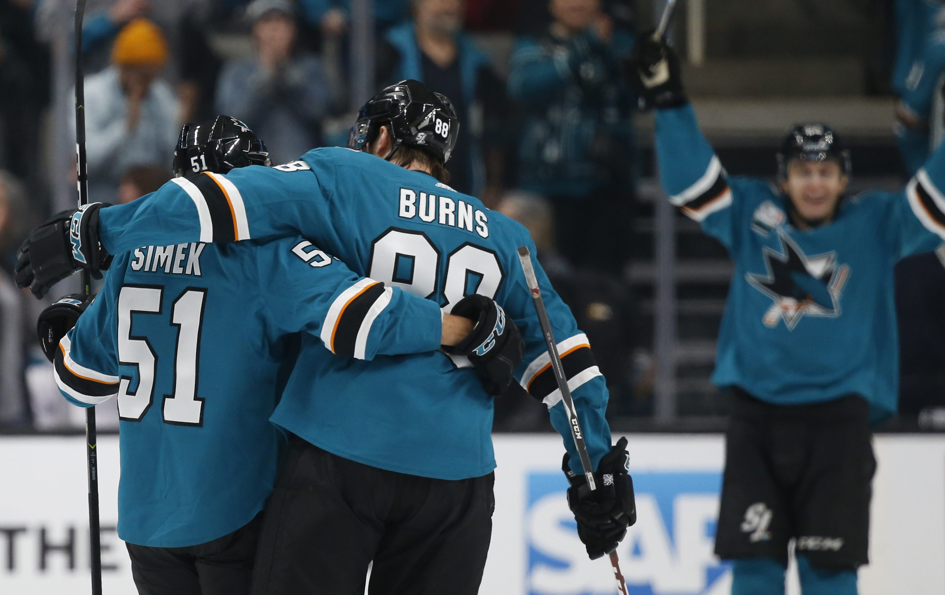 Meier’s 2 goals lead Sharks past Devils 5-2