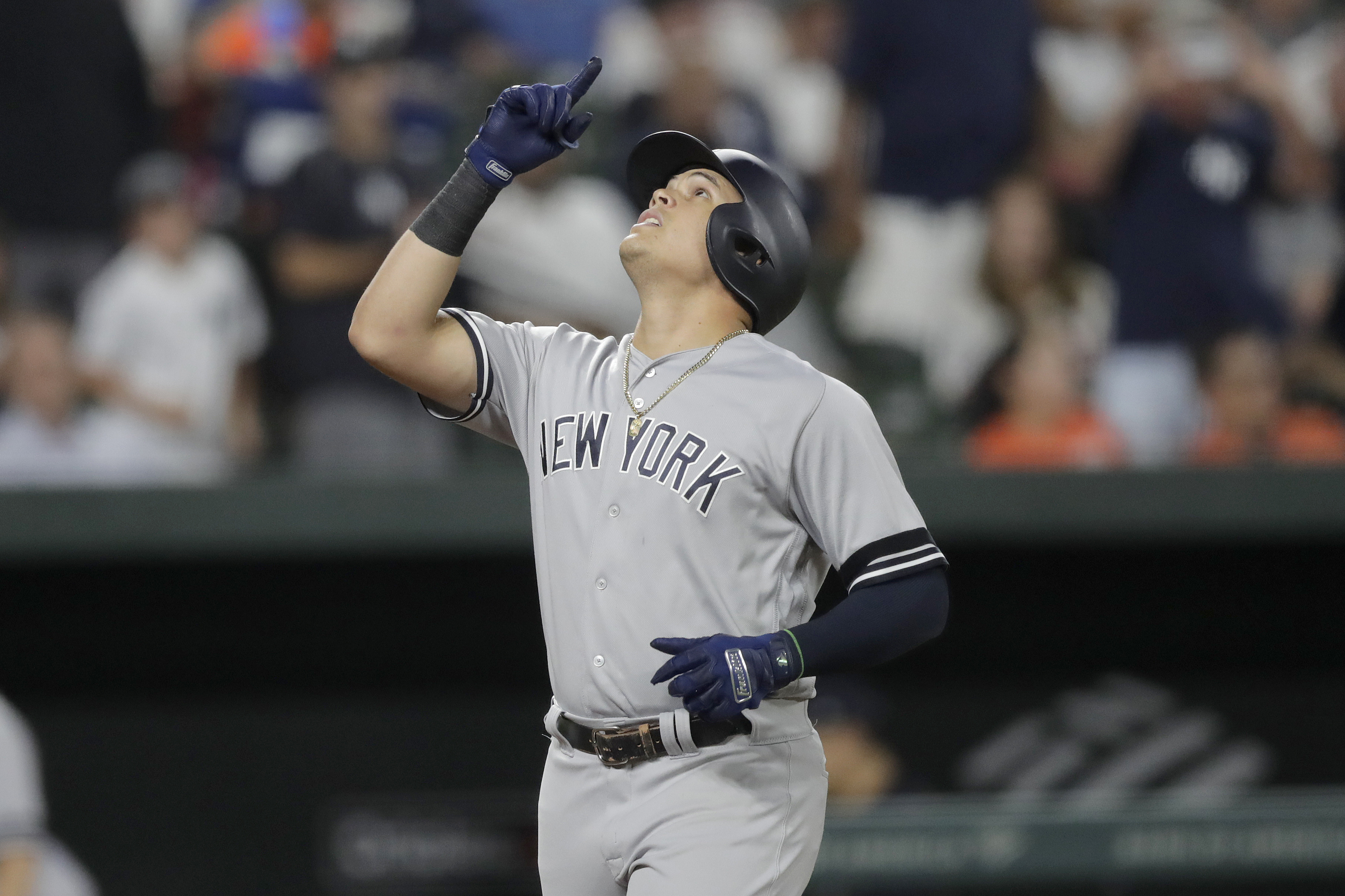 Yankees hit 5 HRs, rip Orioles 14-2 for 8th straight win