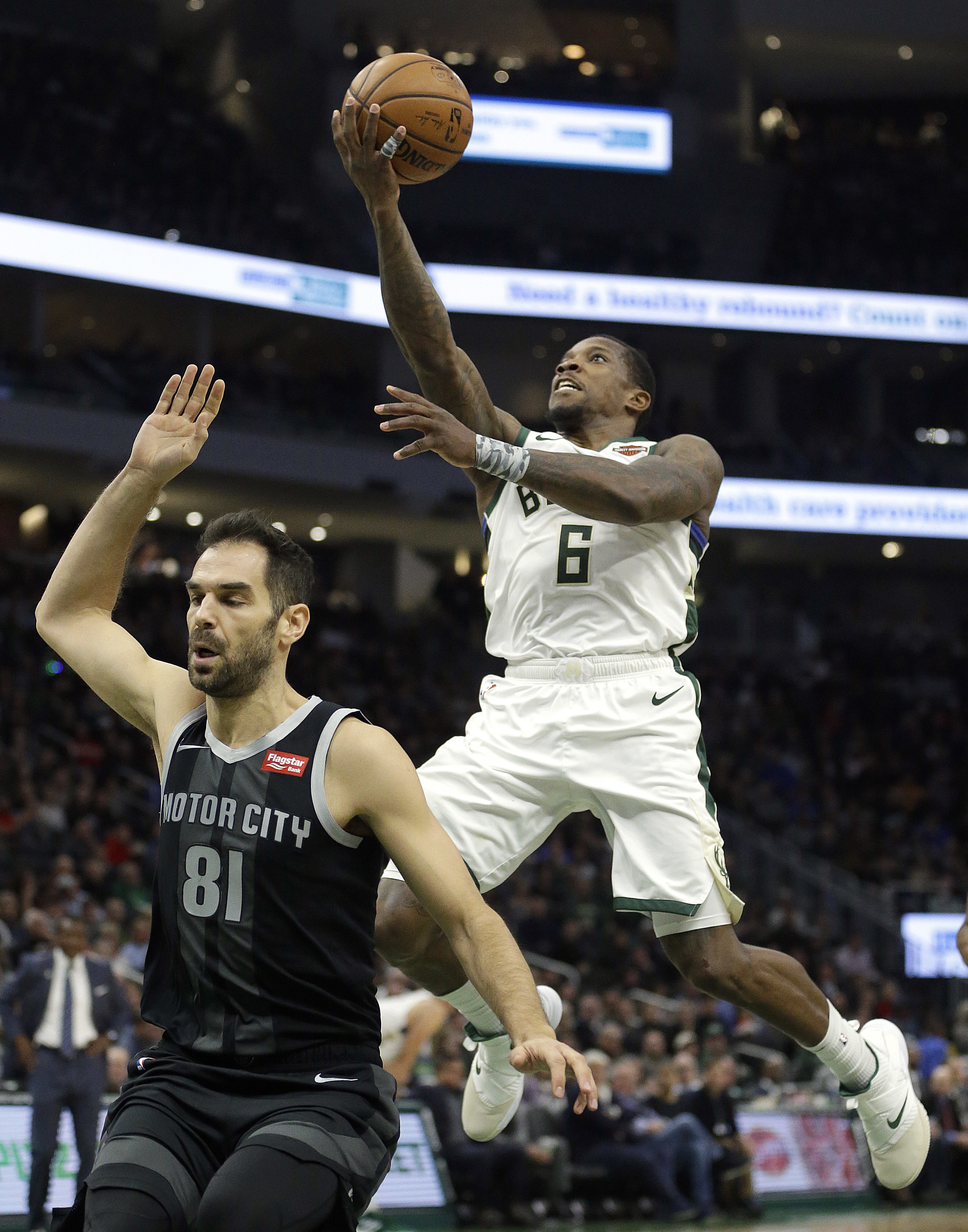 Bledsoe scores 27, leads Bucks to 115-92 win over Pistons