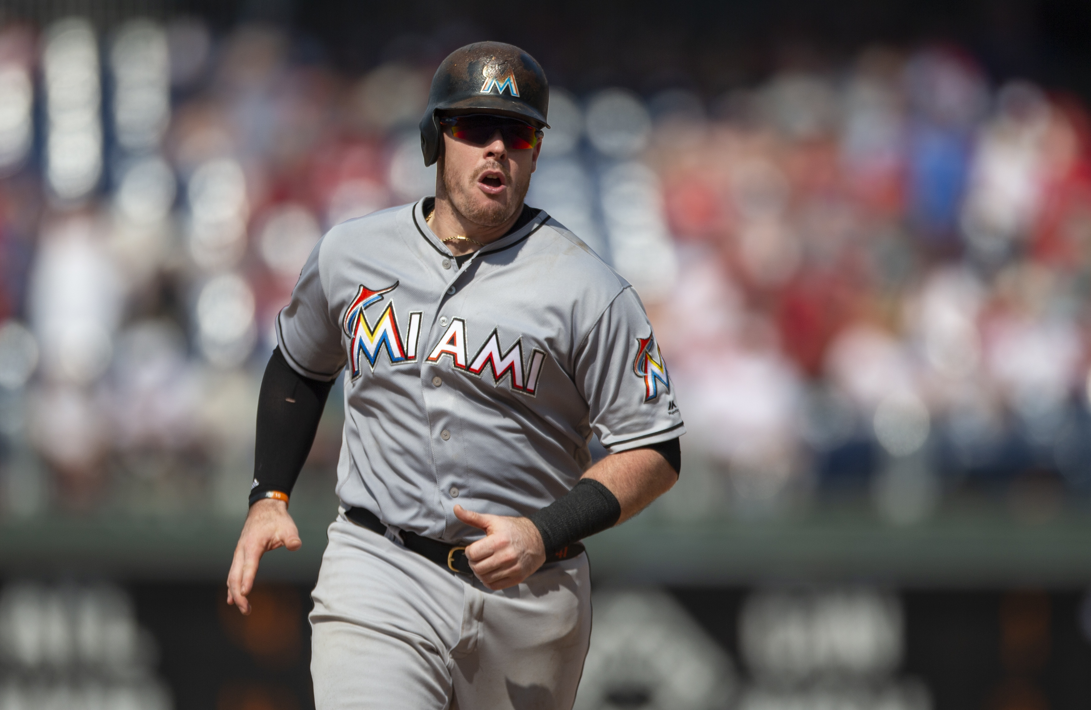 Phillies acquire Justin Bour from Miami