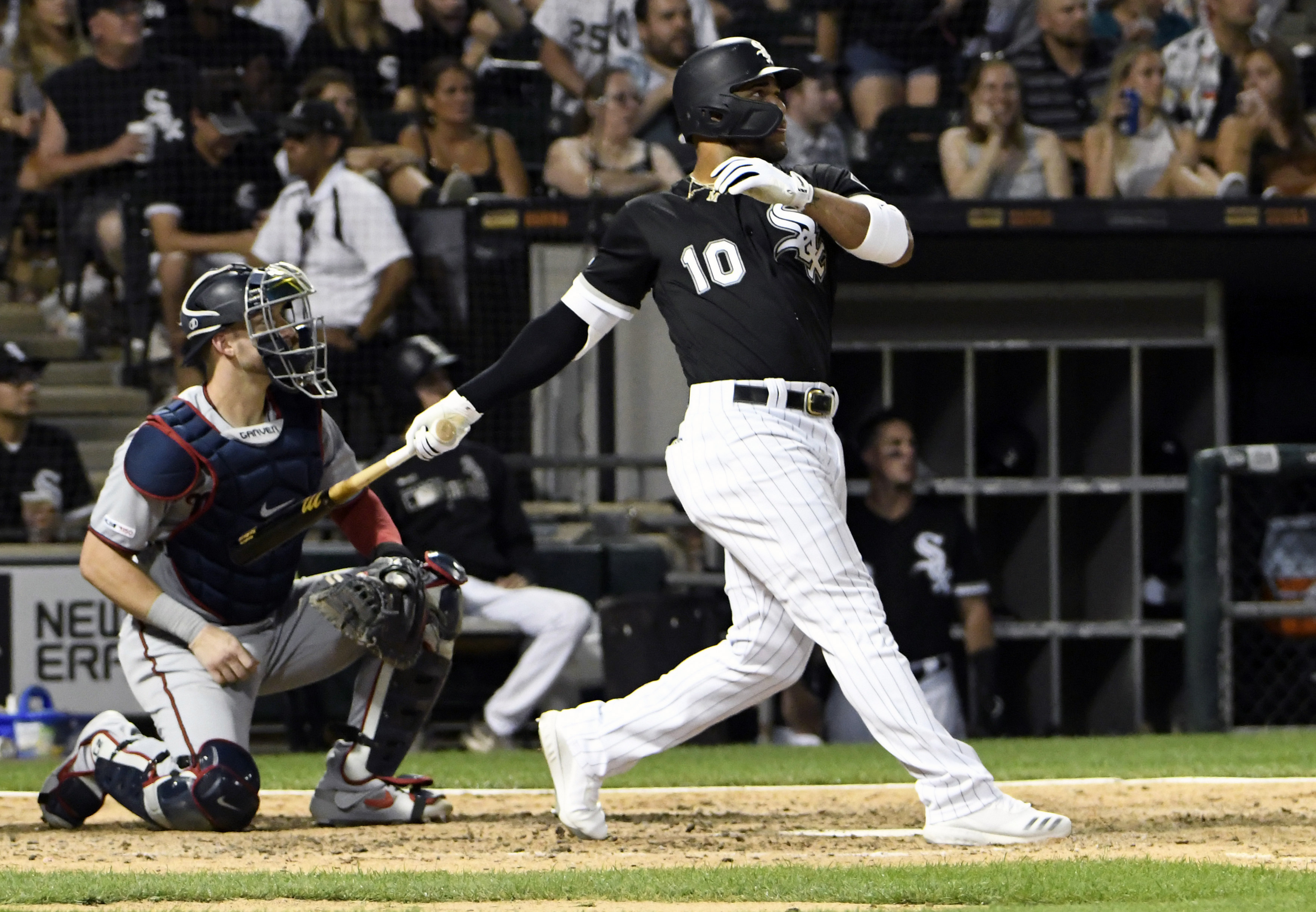 White Sox put Moncada on injured list with hamstring strain