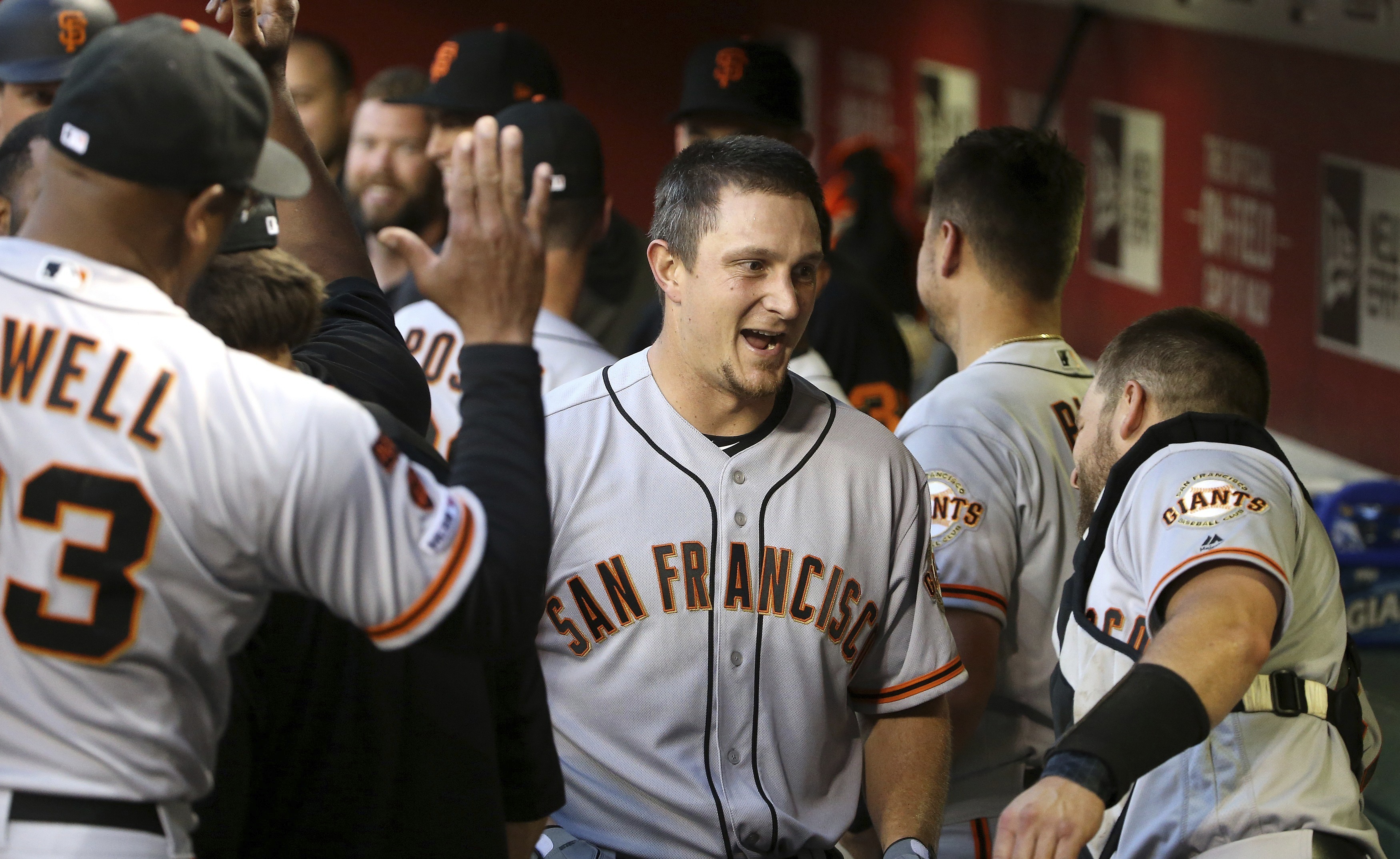 Dickerson has 6 RBIs in Giants' 11-5 win over Diamondbacks