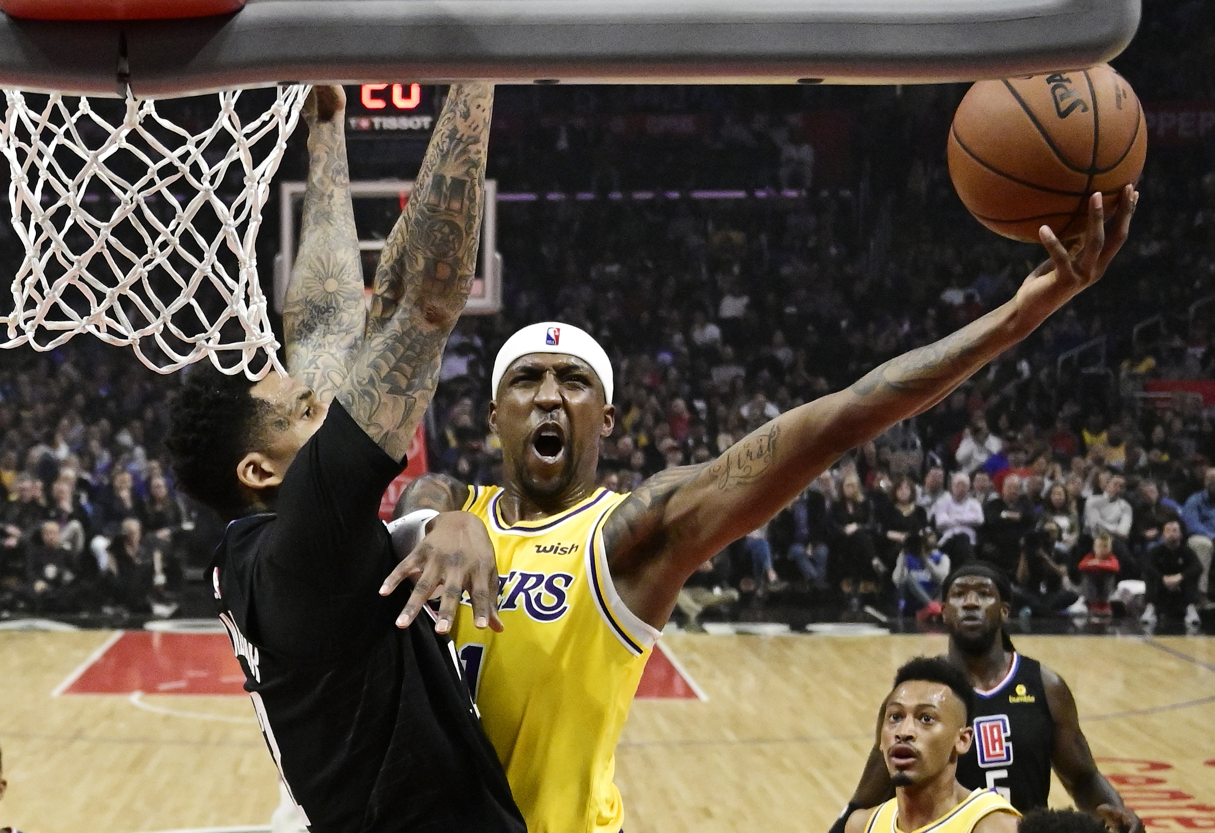 Lakers surprise playoff-bound Clippers 122-117