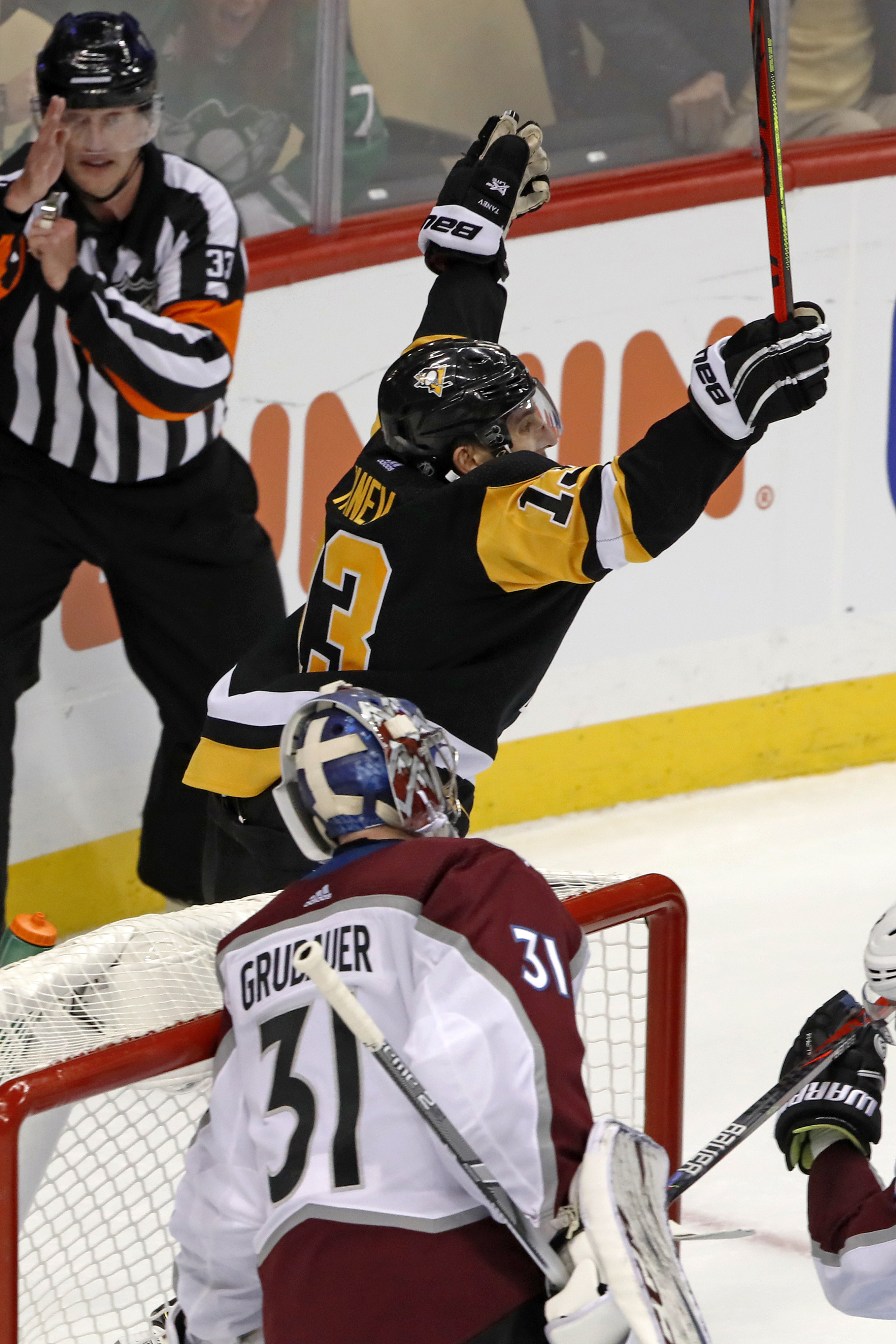 Tanev lifts Penguins over Avalanche 3-2