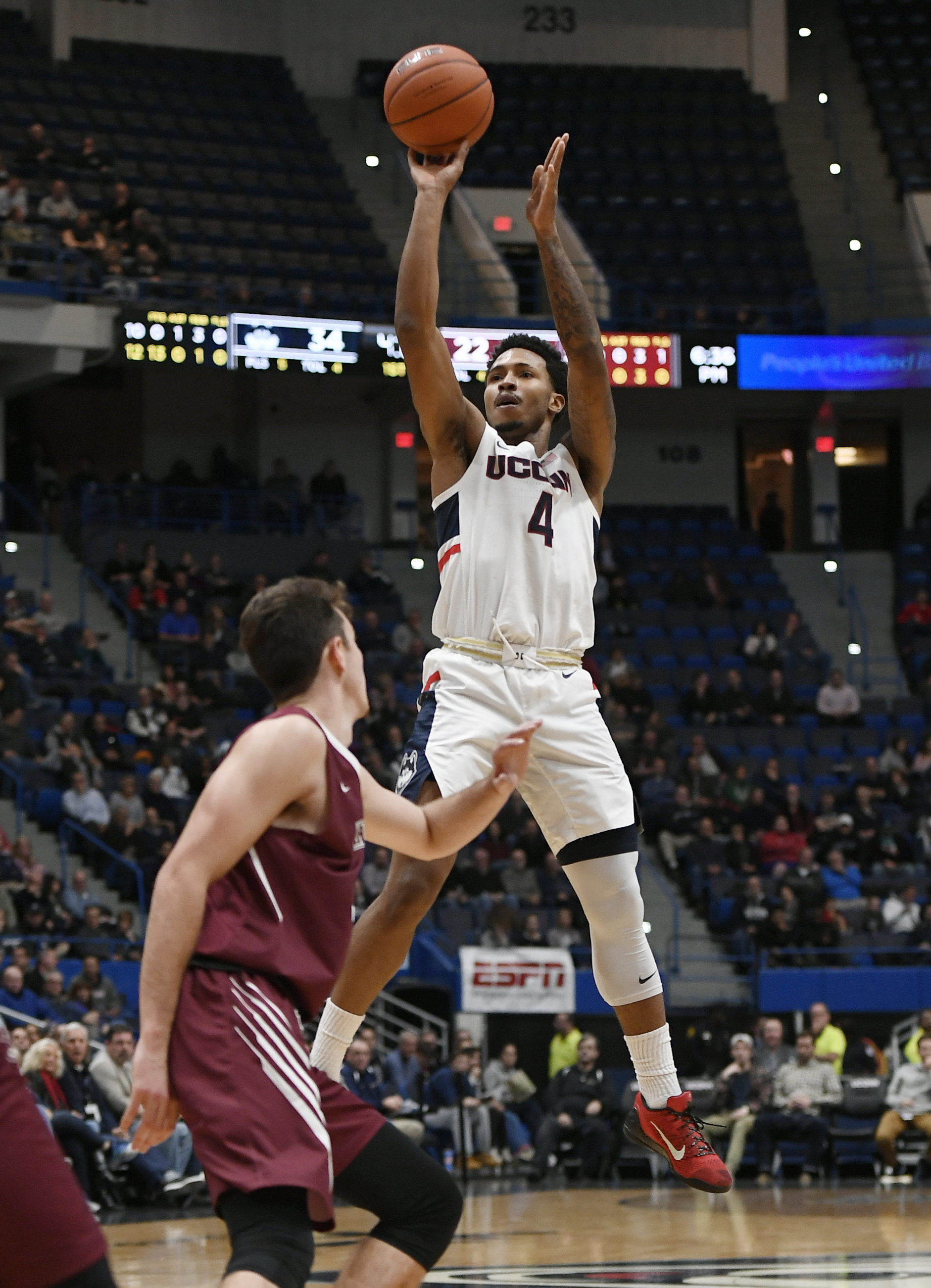 UConn wraps up home-stand with 90-63 rout of Lafayette