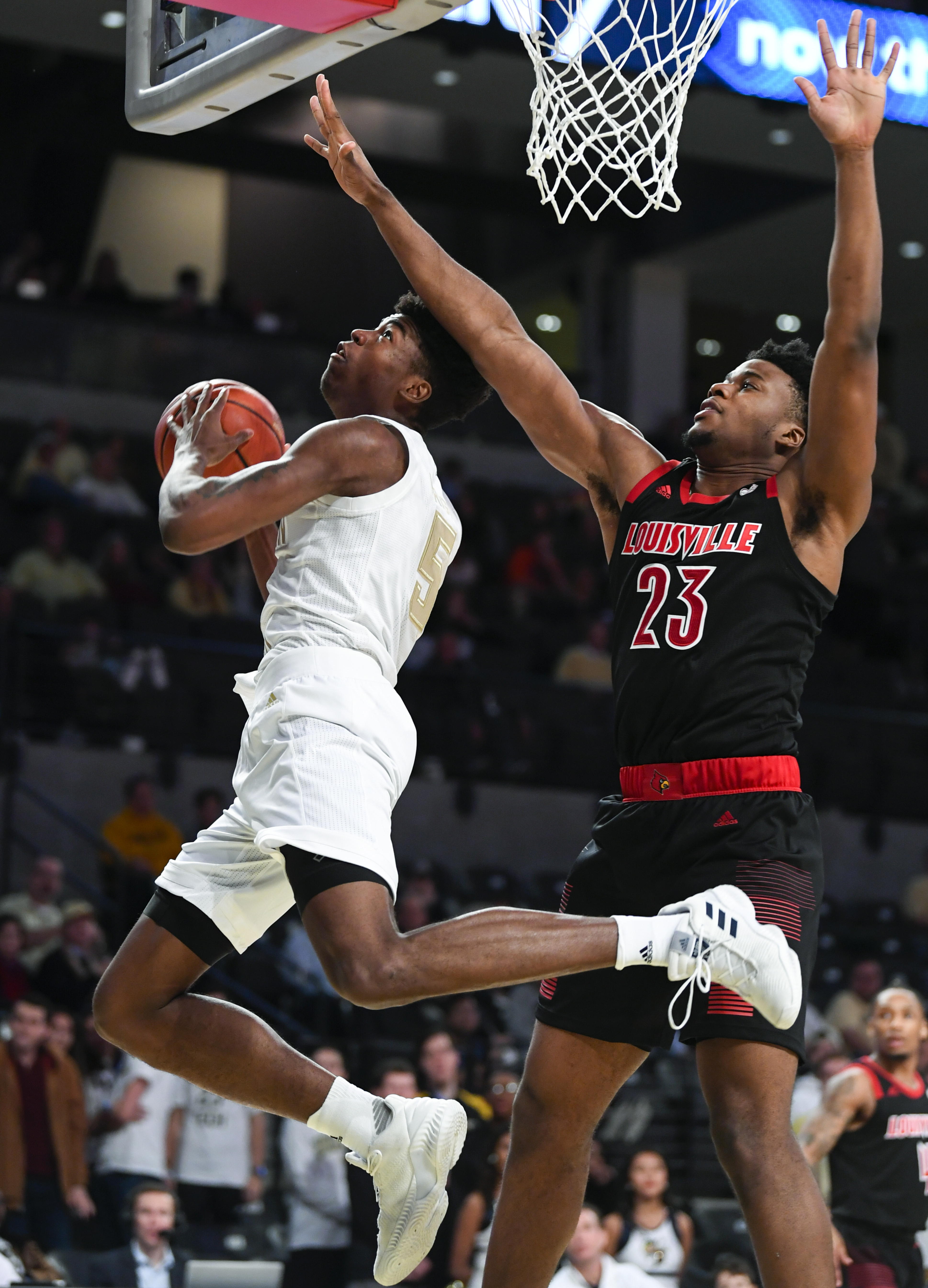 Nwora helps Louisville blast Georgia Tech, 79-51