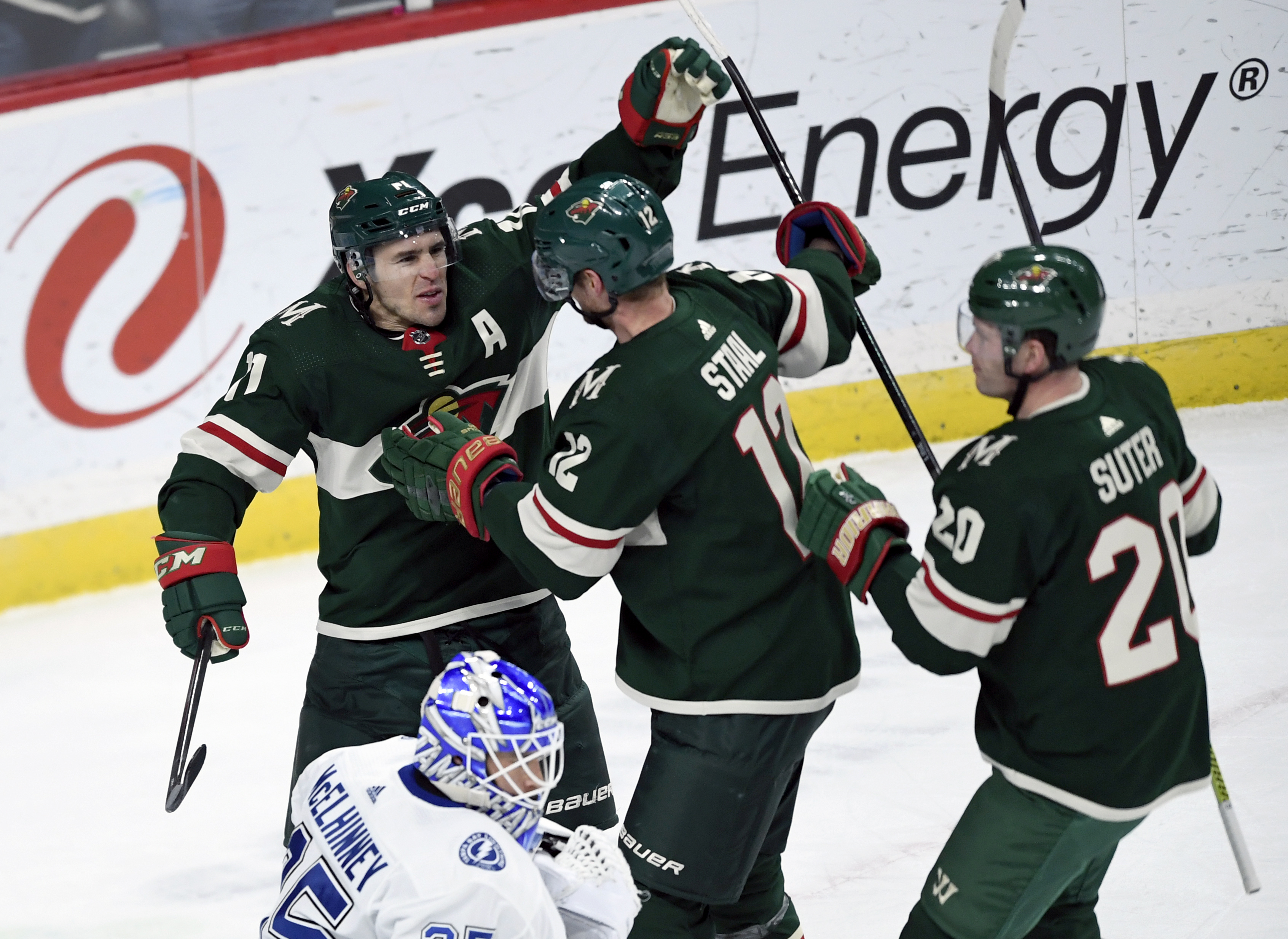 Parise, Suter score as Wild beat Lightning 3-2 to snap skid