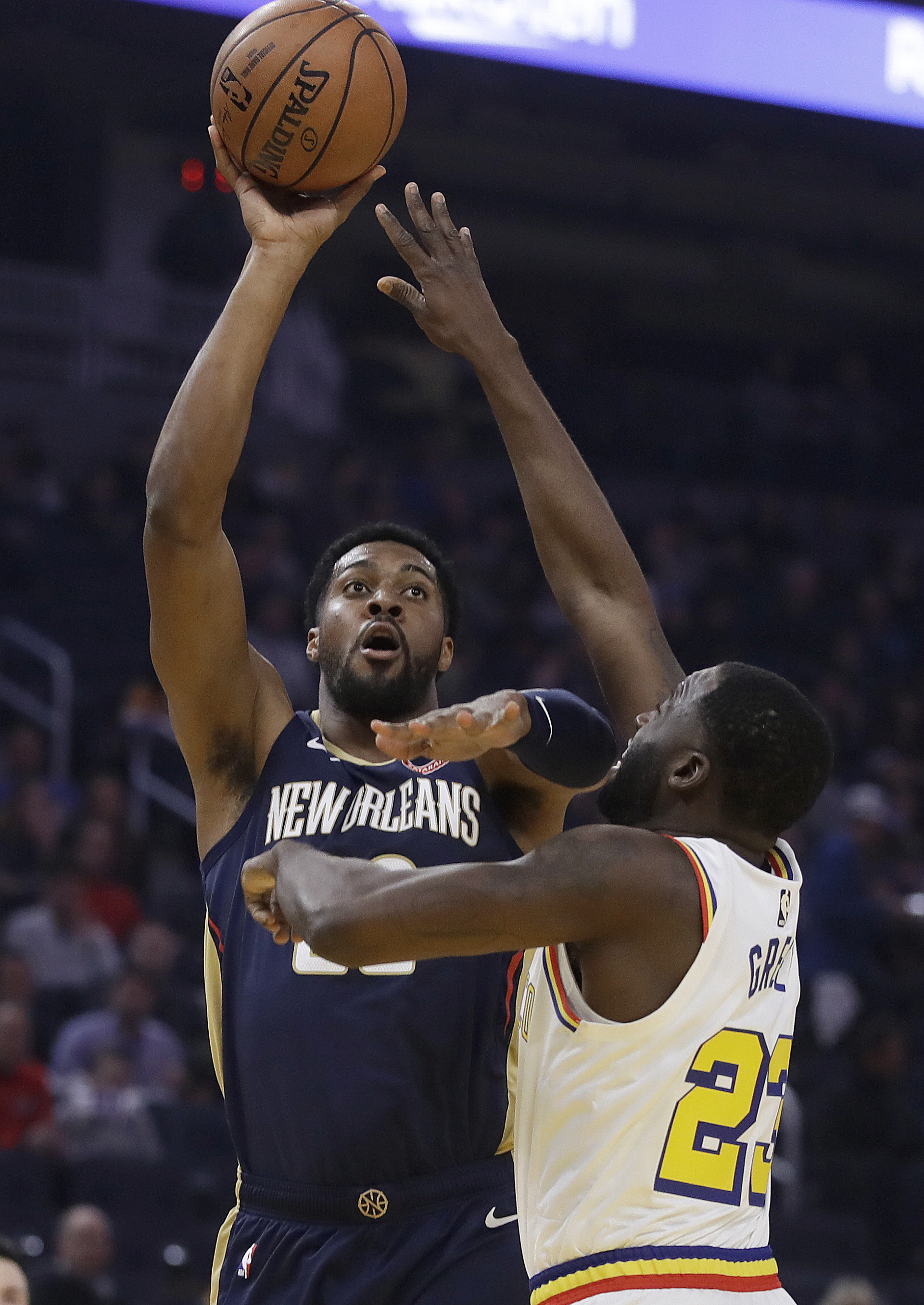 Warriors beat Pelicans 106-102 after blowing 20-point lead