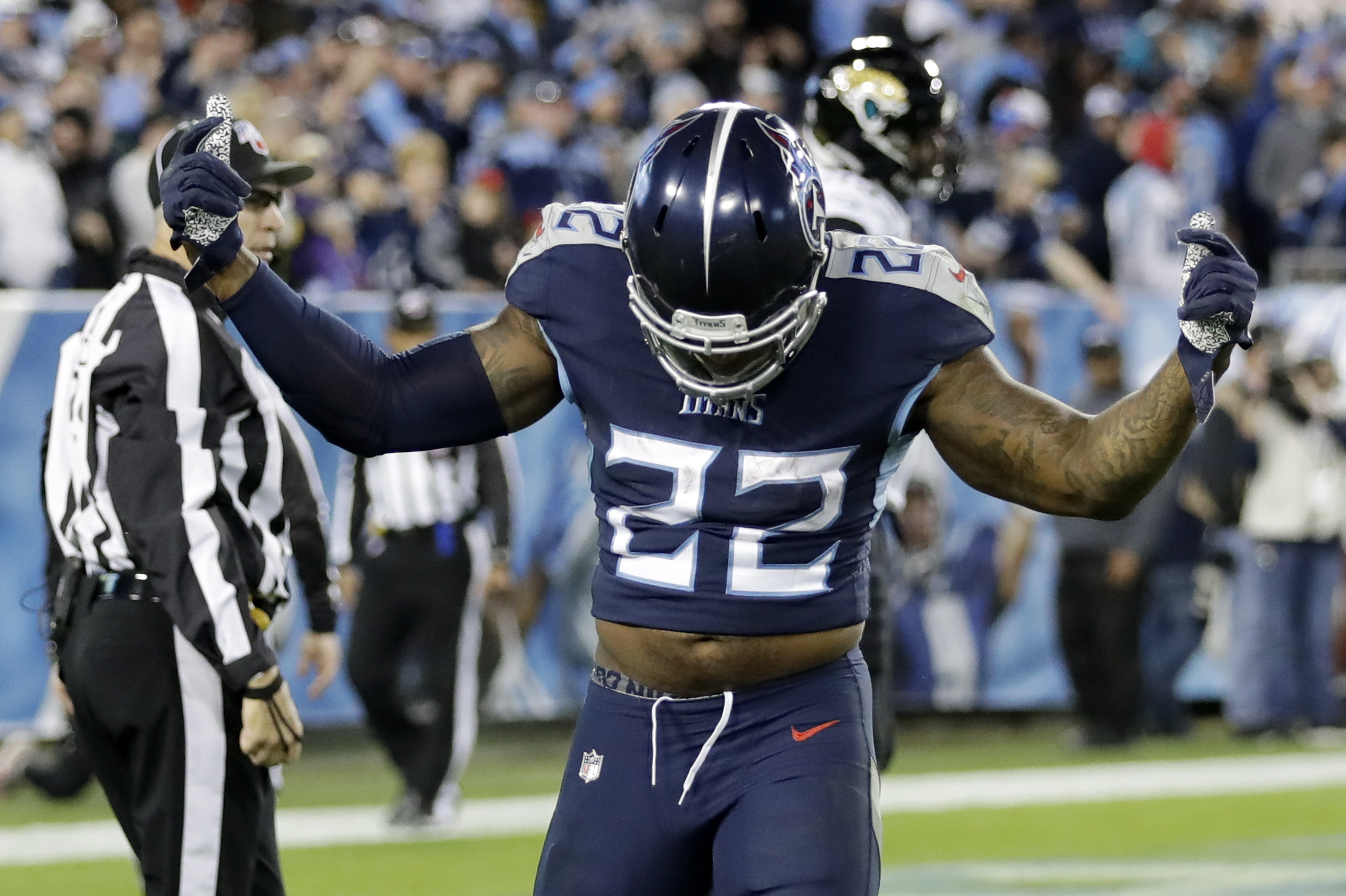 Titans explode for 4 TDs in 6 plays, rout Jaguars 42-20