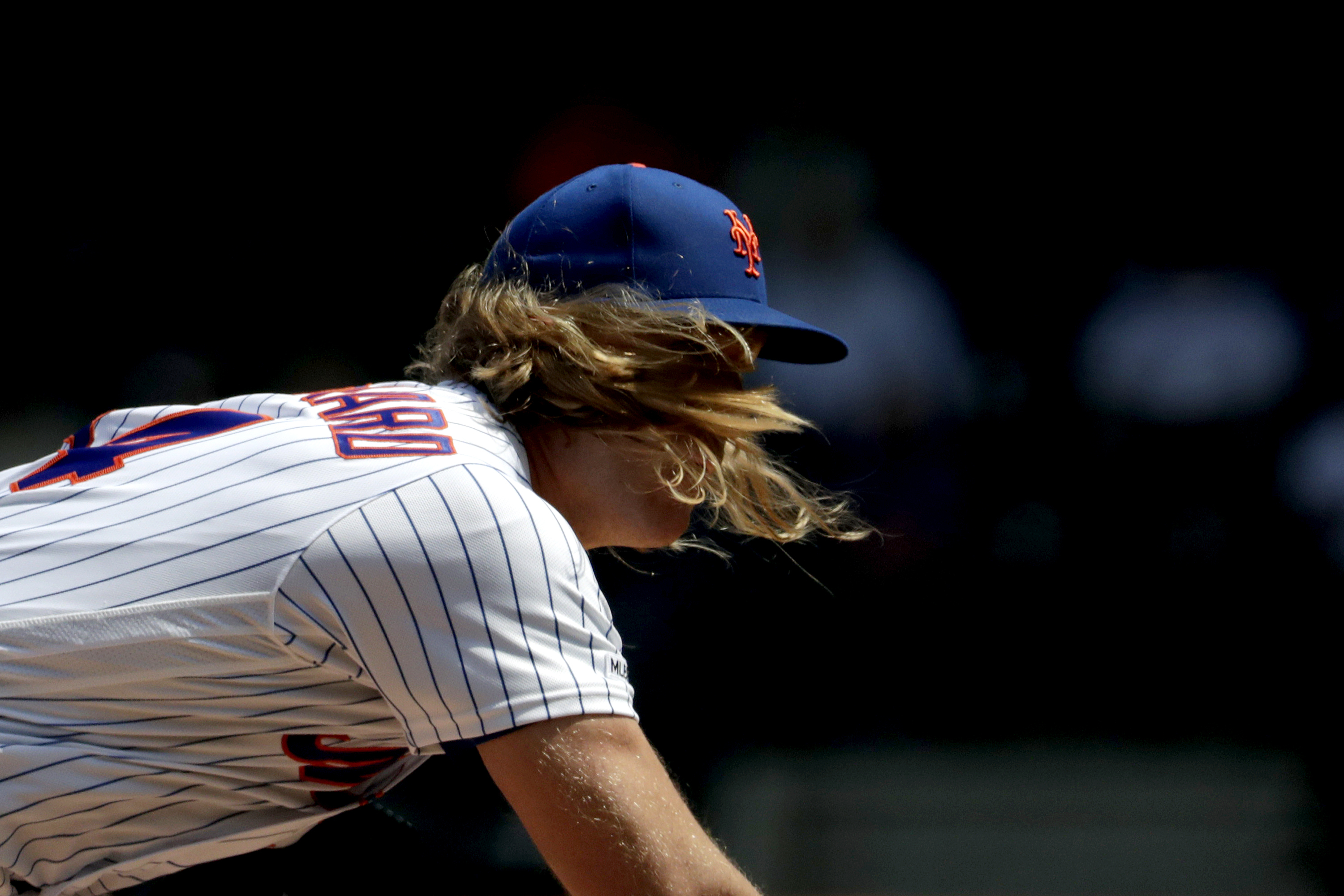 Thor strikes! Syndergaard HRs, goes 9 as Mets beat Reds 1-0