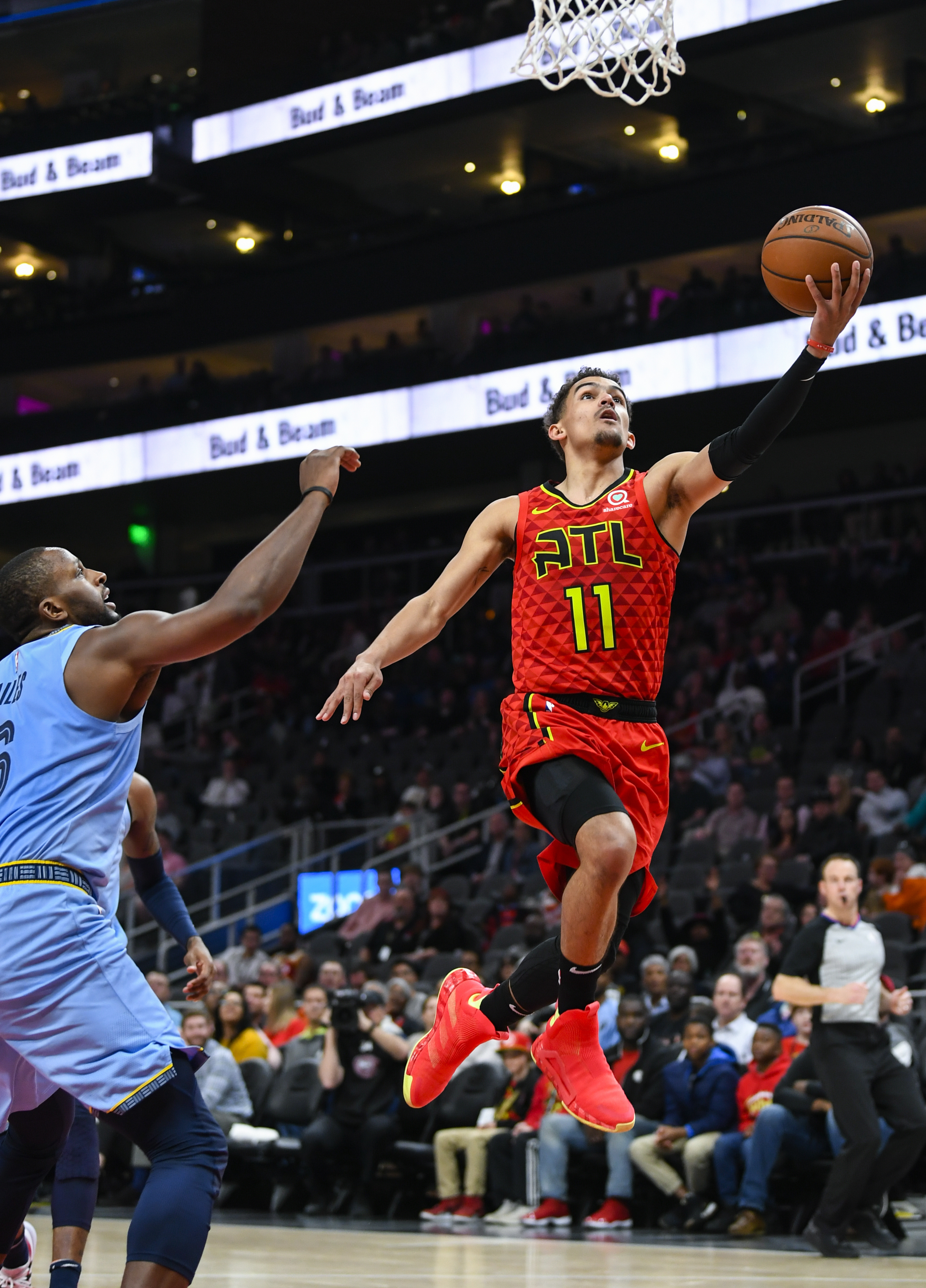 Collins too much for Grizzlies in Hawks’ lopsided win