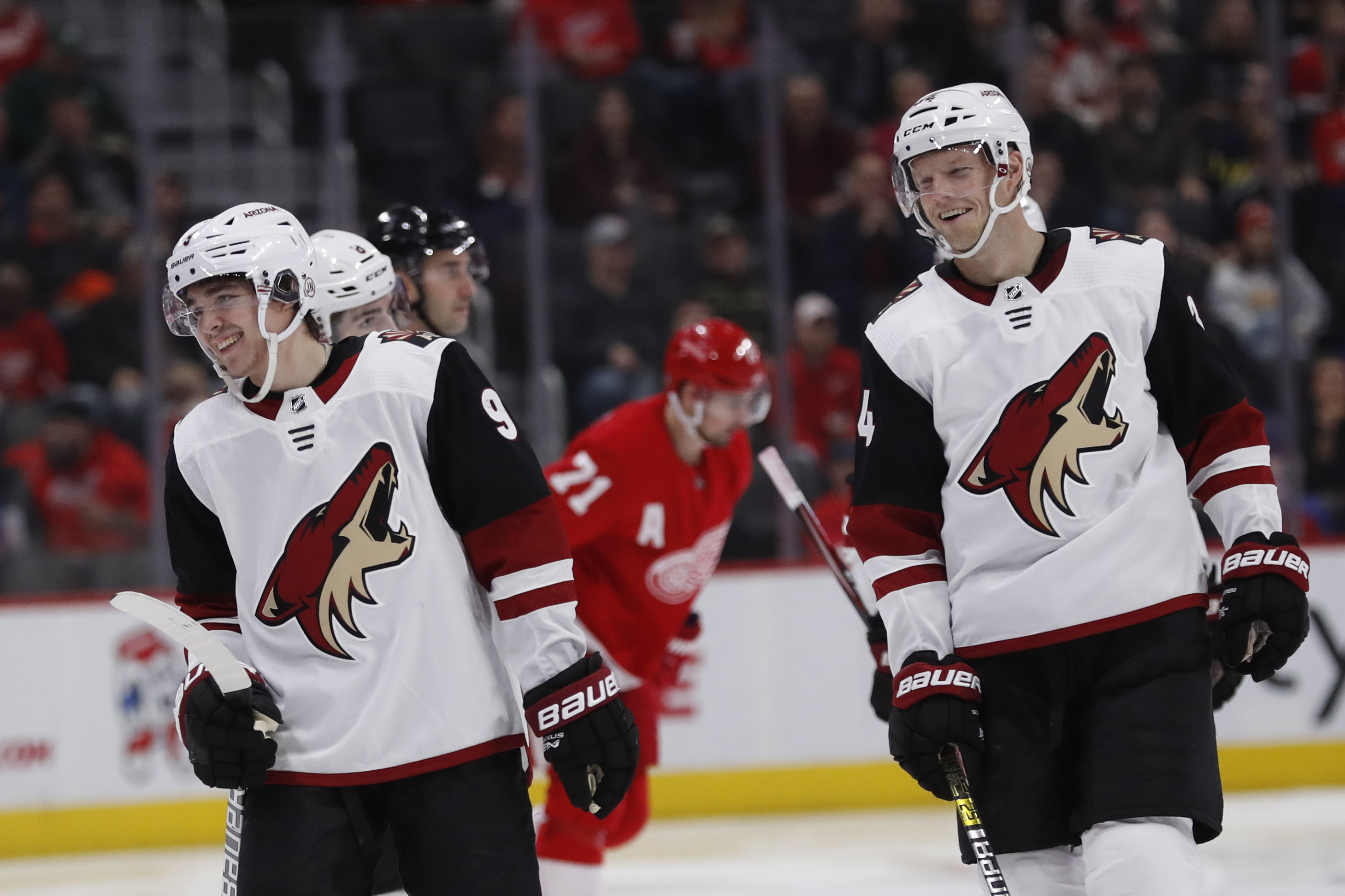 Keller scores twice to lead Coyotes past Red Wings 5-2