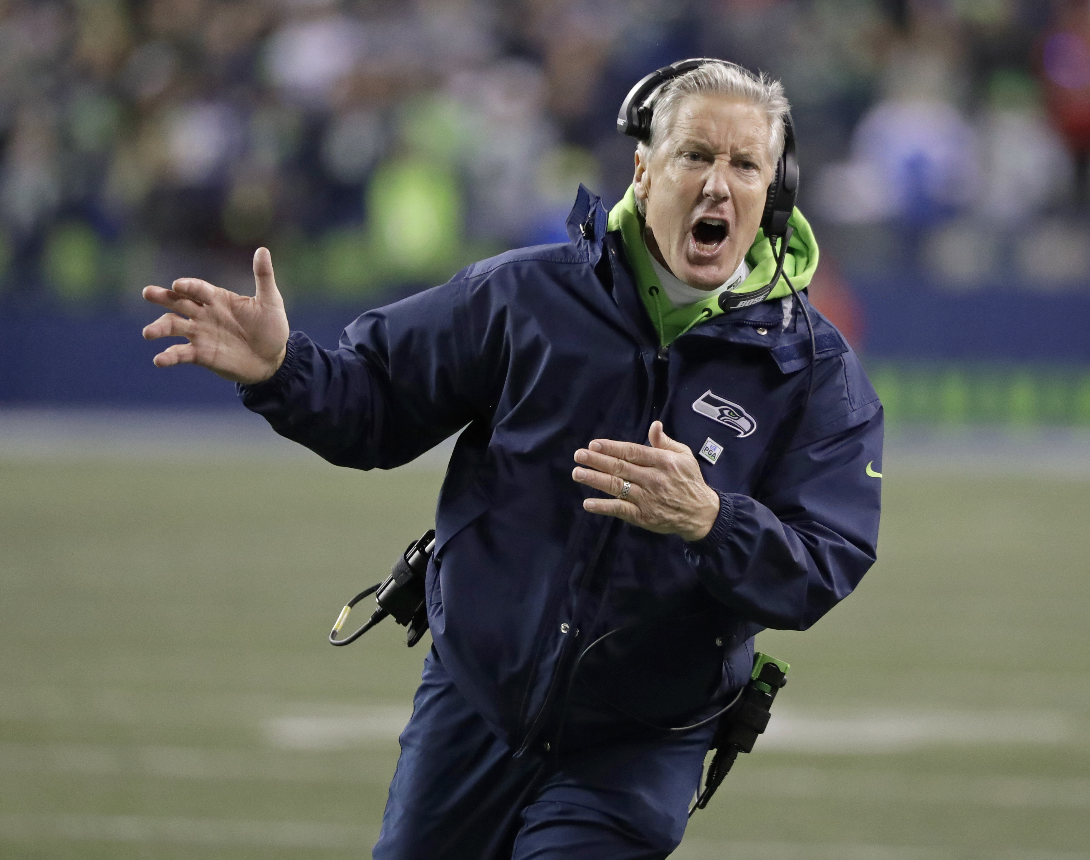 Seahawks sign coach Pete Carroll to extension through 2021