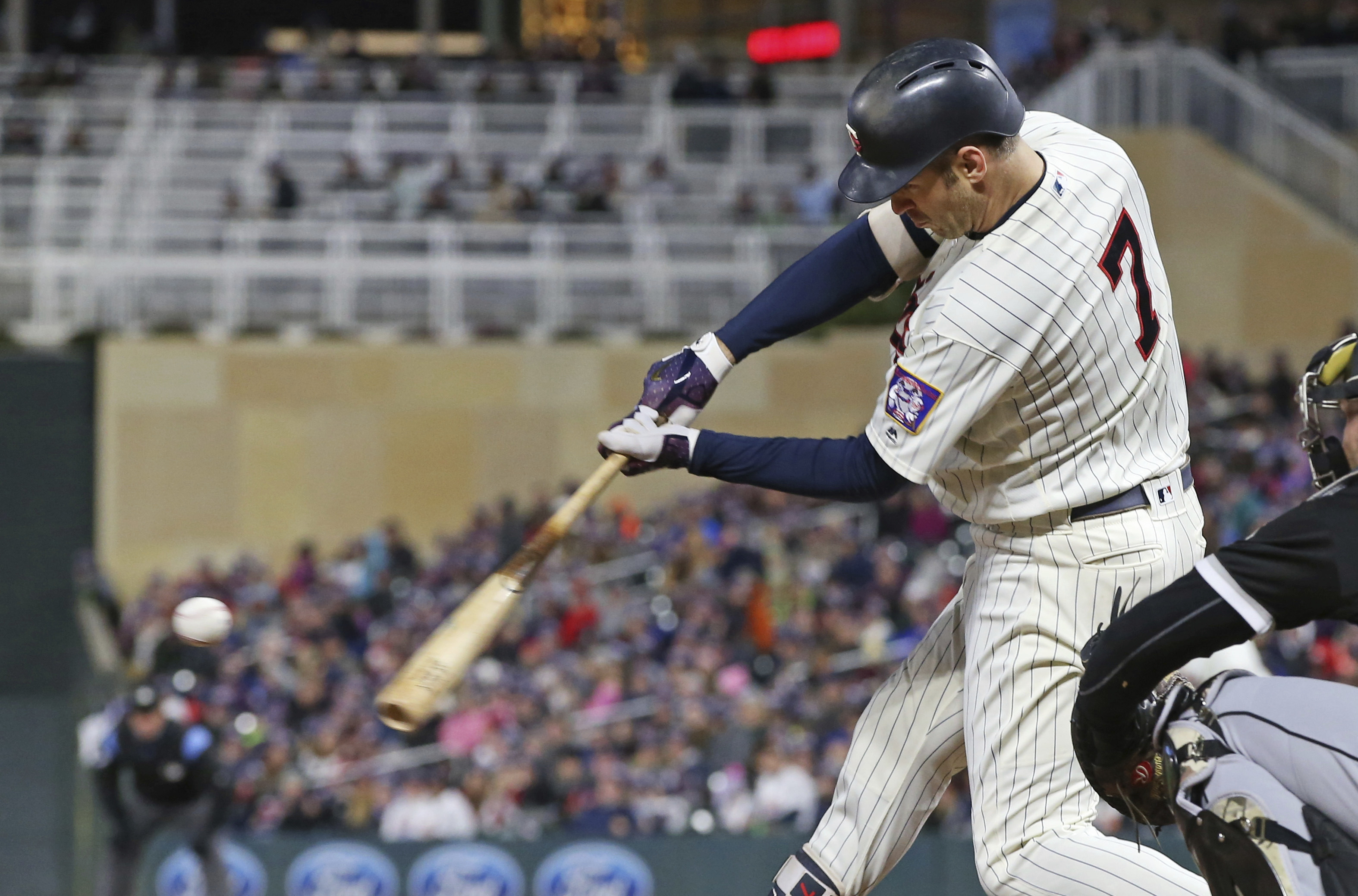 Mauer, Gibson lead Twins to 8-3 win over White Sox