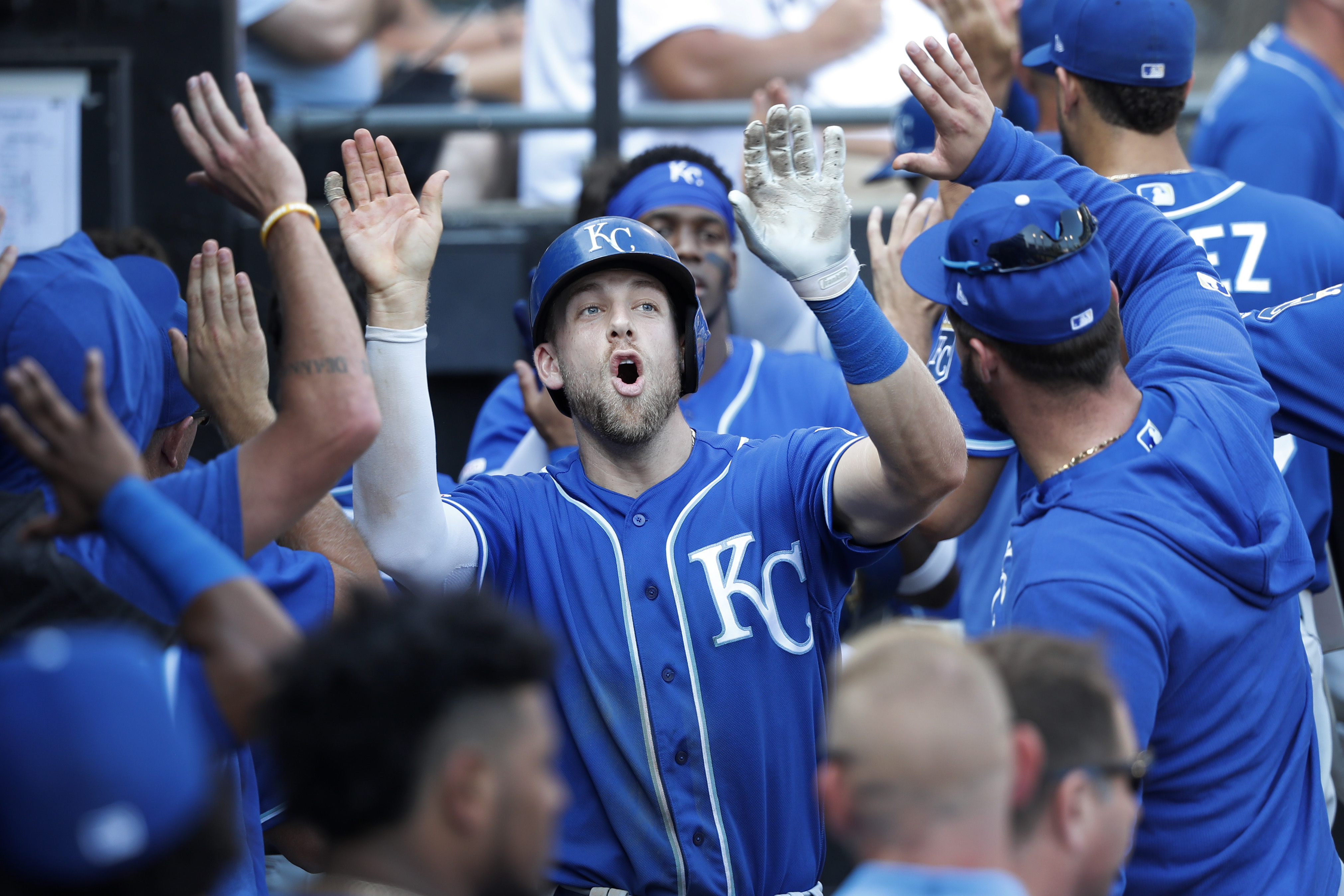 Dozier's homer sends Royals past Giolito, White Sox, 6-3