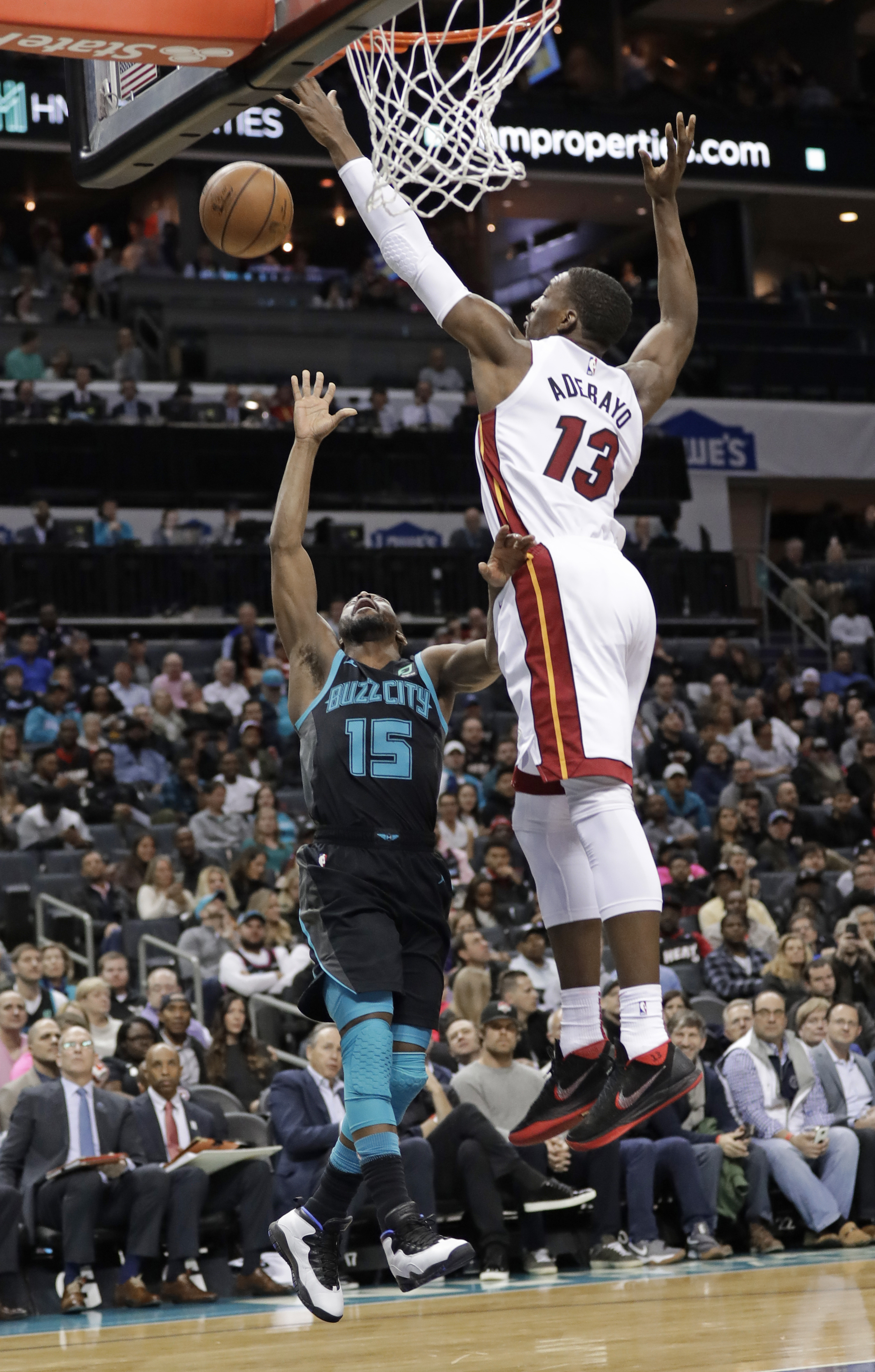 Kelly Olynyk, Hassan Whiteside lead Heat over Hornets 91-84