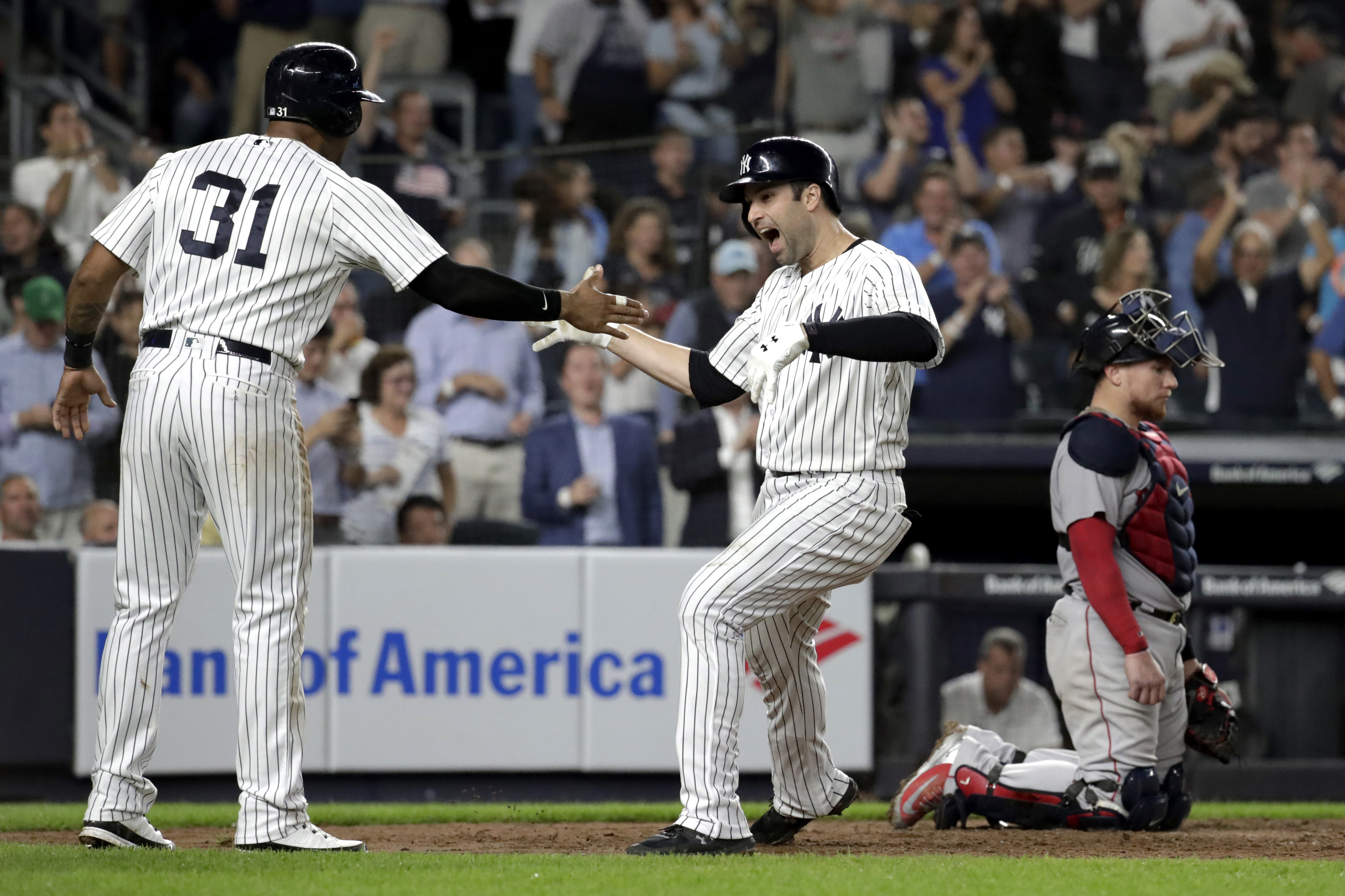 Walker wakes Yanks with HR, Boston’s AL East bash waits