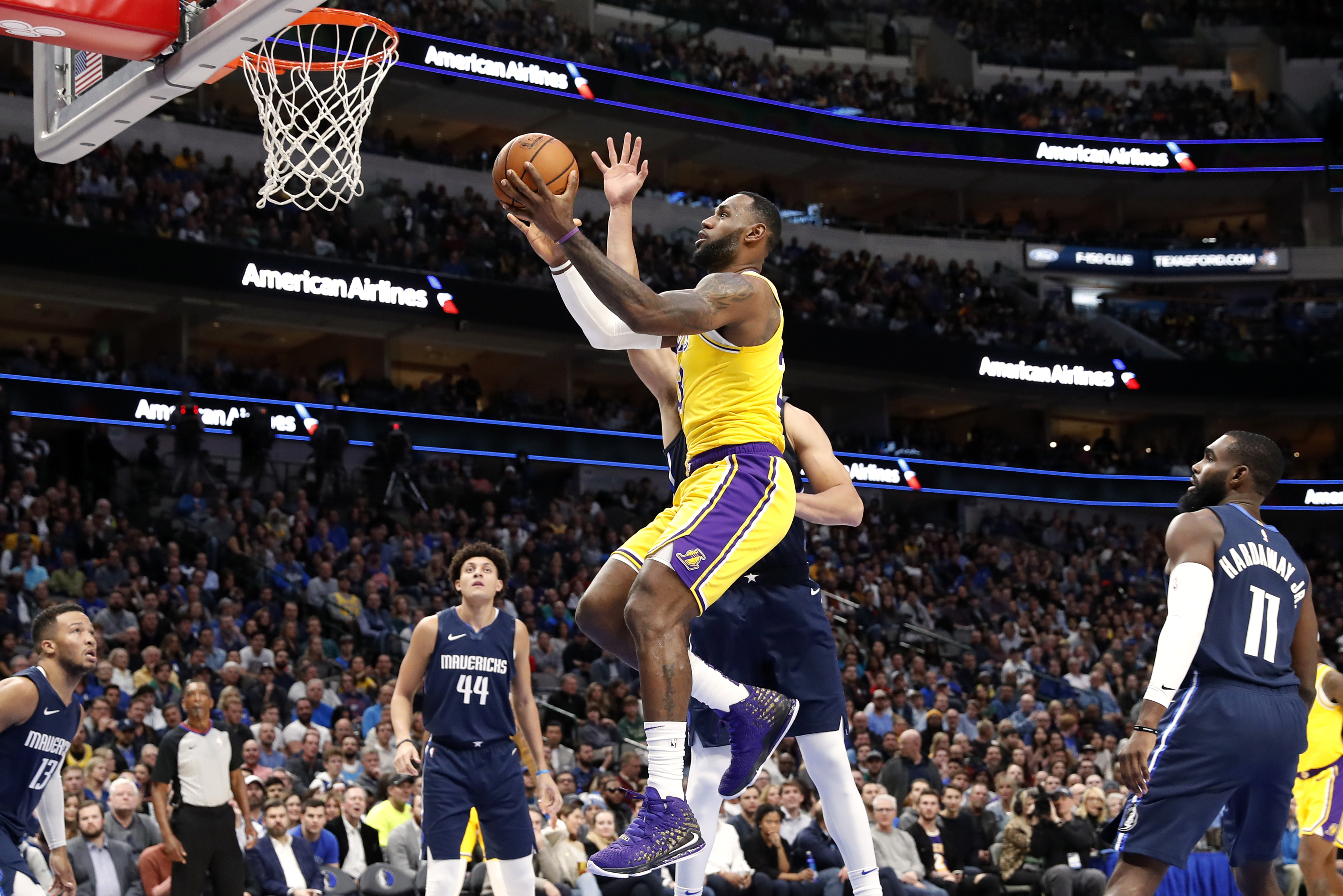 James, Doncic match triple-doubles, Lakers beat Mavs in OT