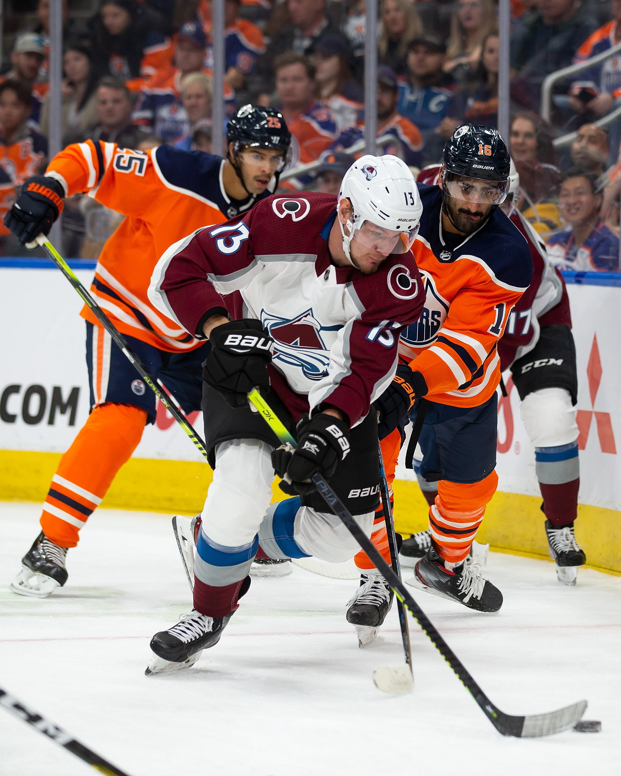 McDavid hat trick leads Oilers past Avalanche 6-2