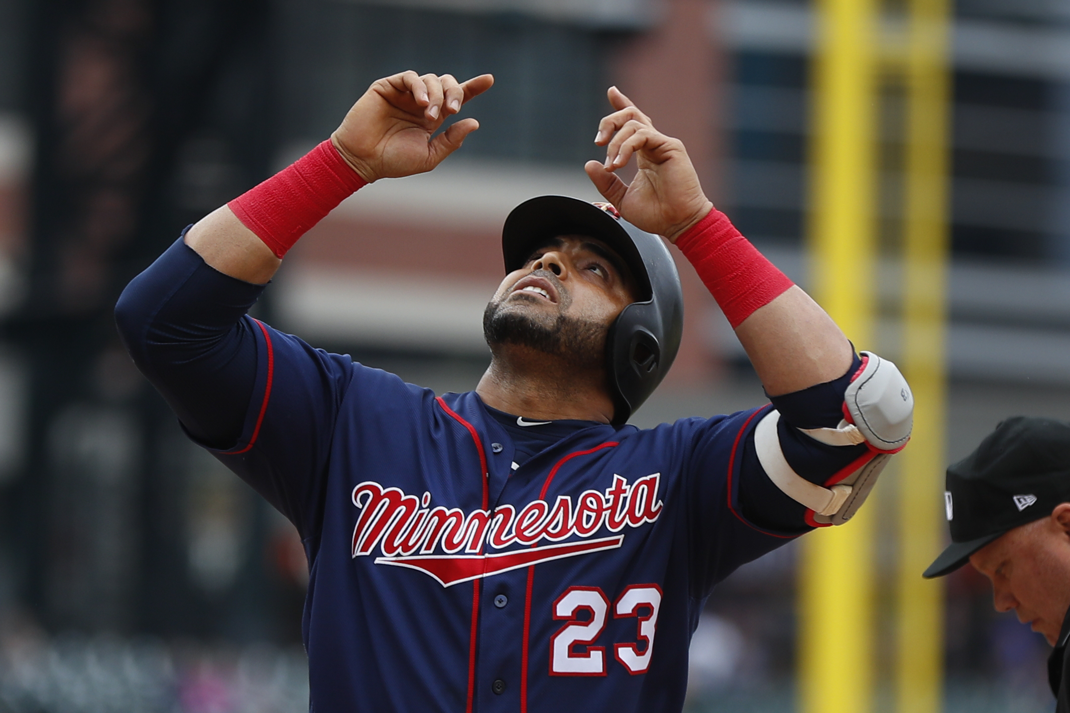Cruz homers in 4th straight game, Twins trounce Tigers 12-2