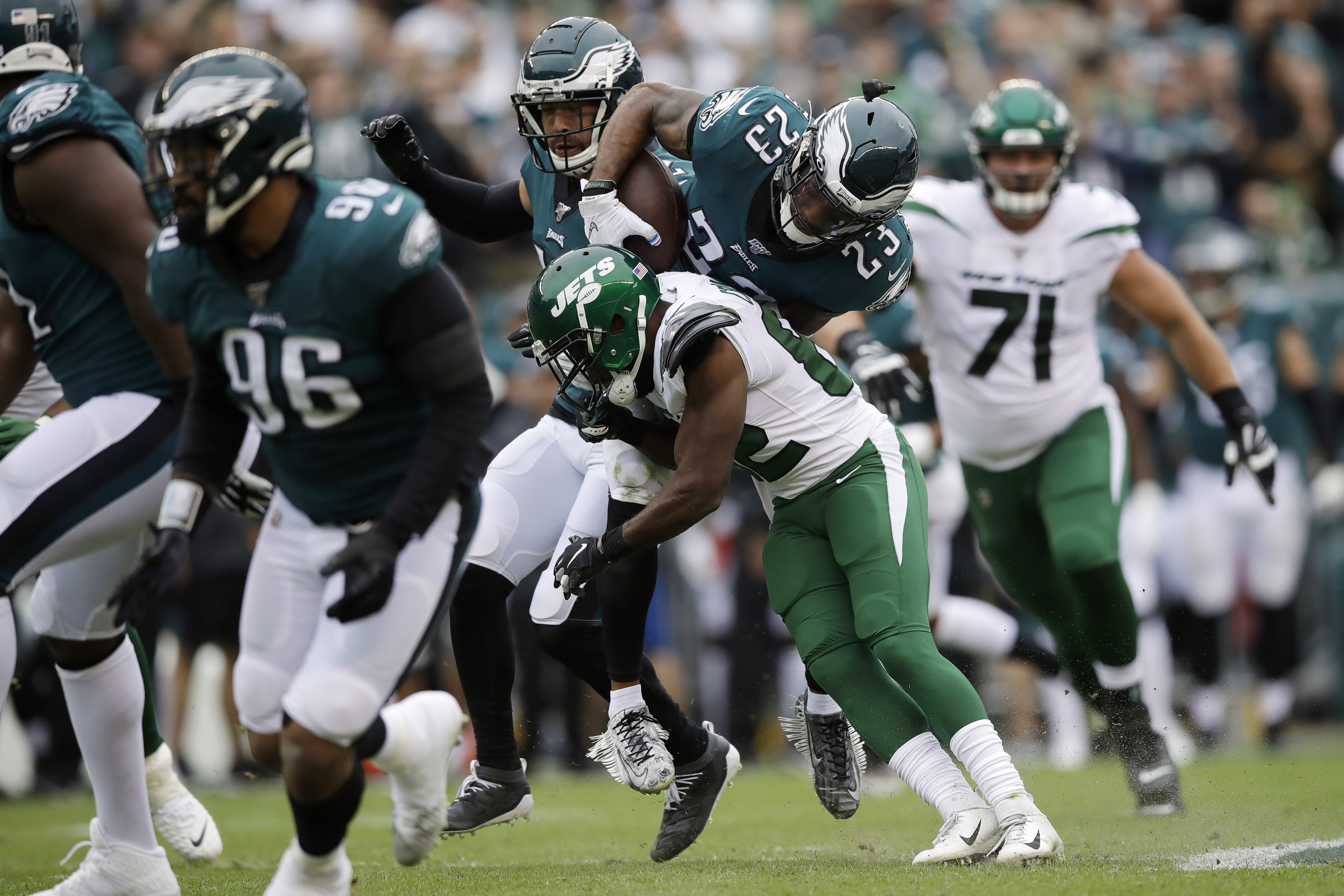 Defense dominates, Eagles rout Jets 31-6