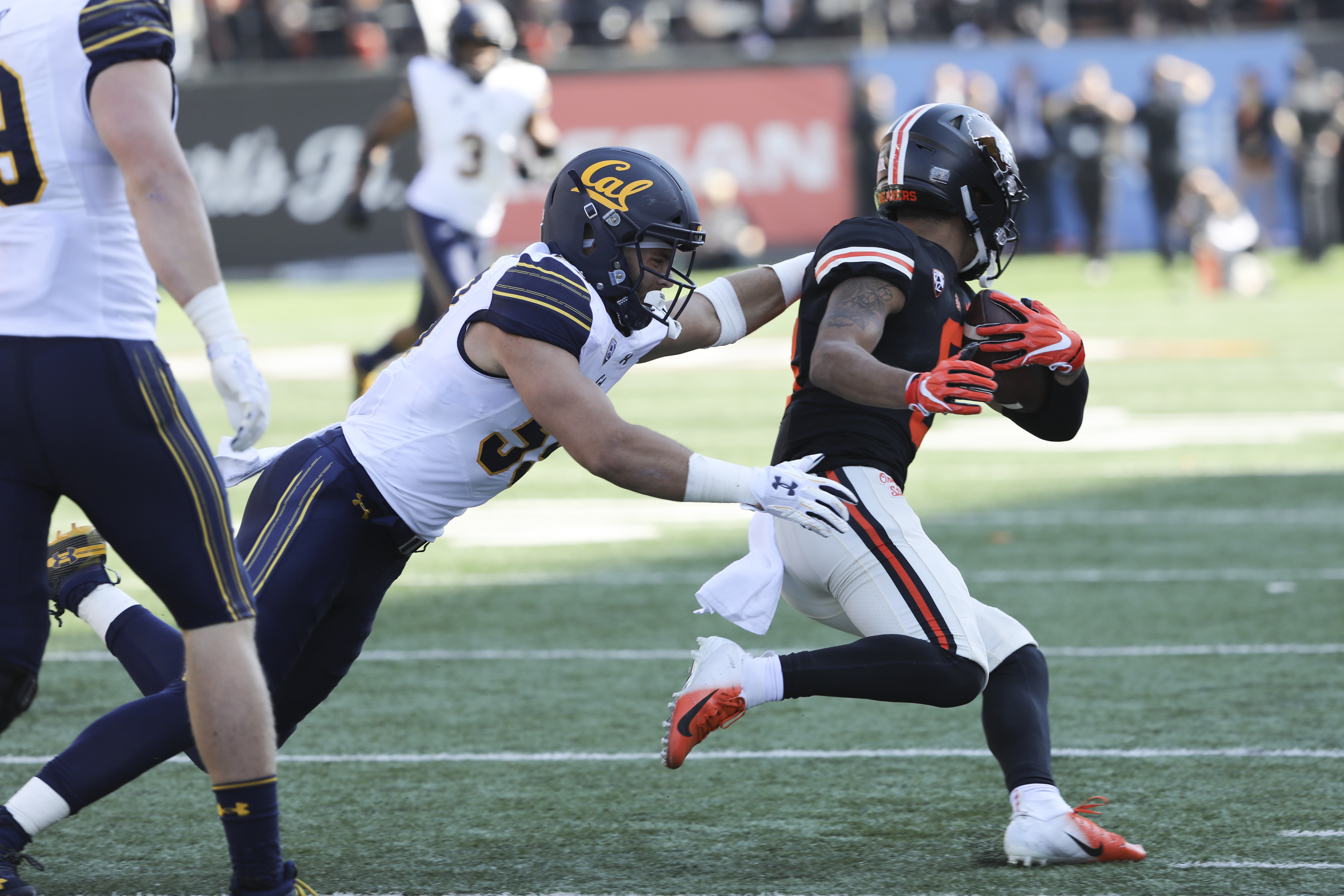 Laird has 3 TDs runs in 49-7 Cal win over Oregon State