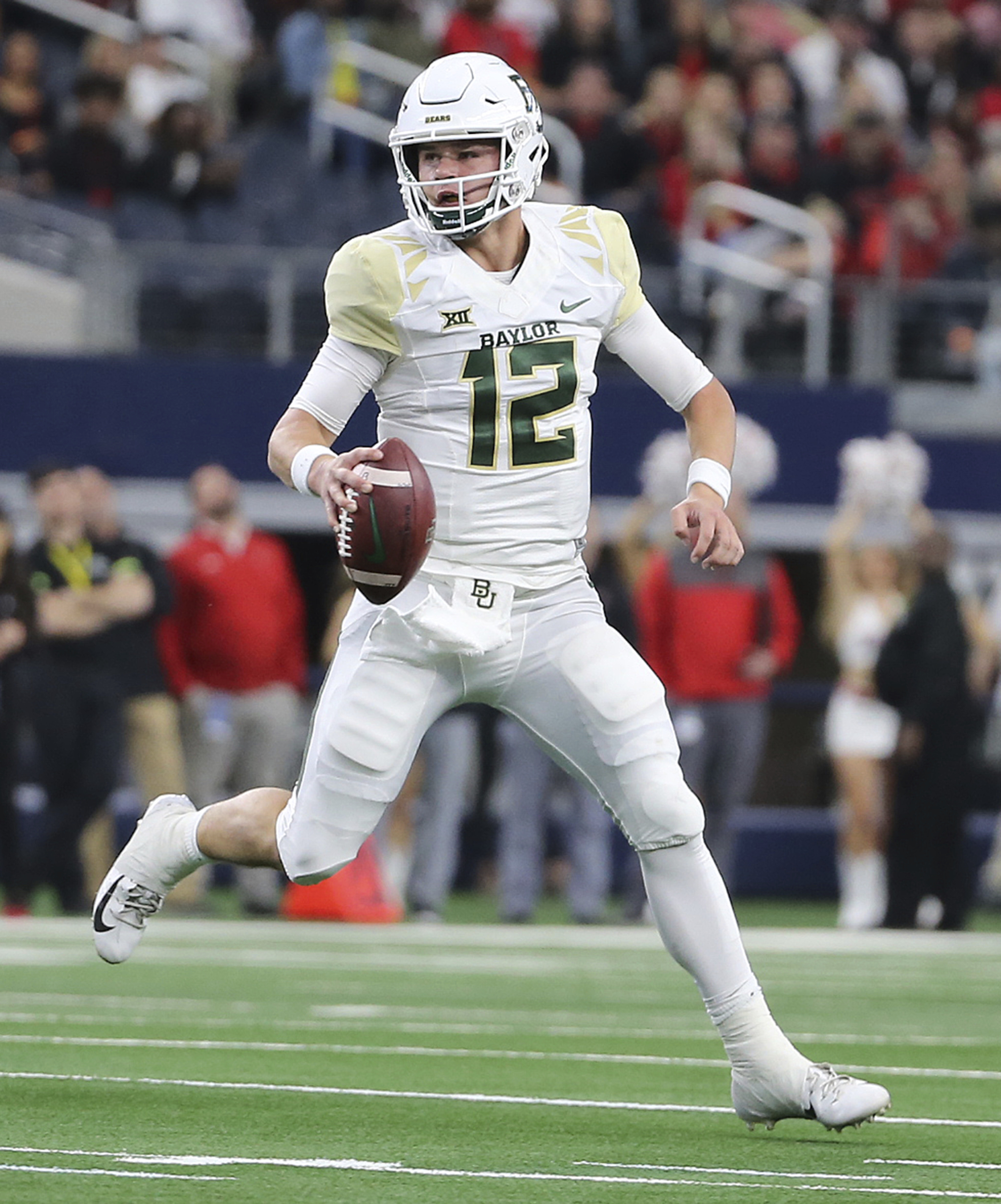 Baylor gets bowl eligible with 35-24 win over Texas Tech