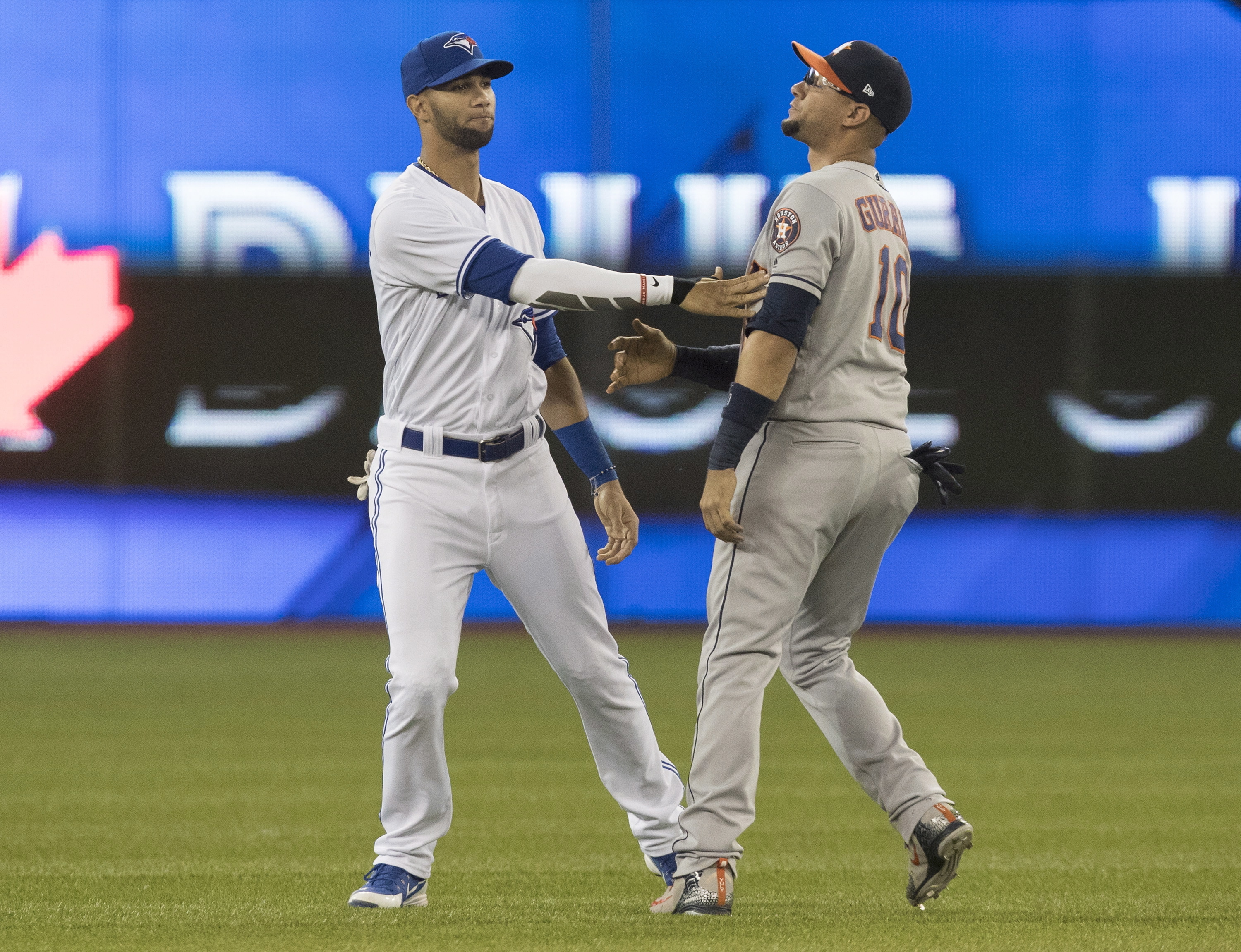 McCann, Reddick go back-to-back, Astros beat Blue Jays 5-3