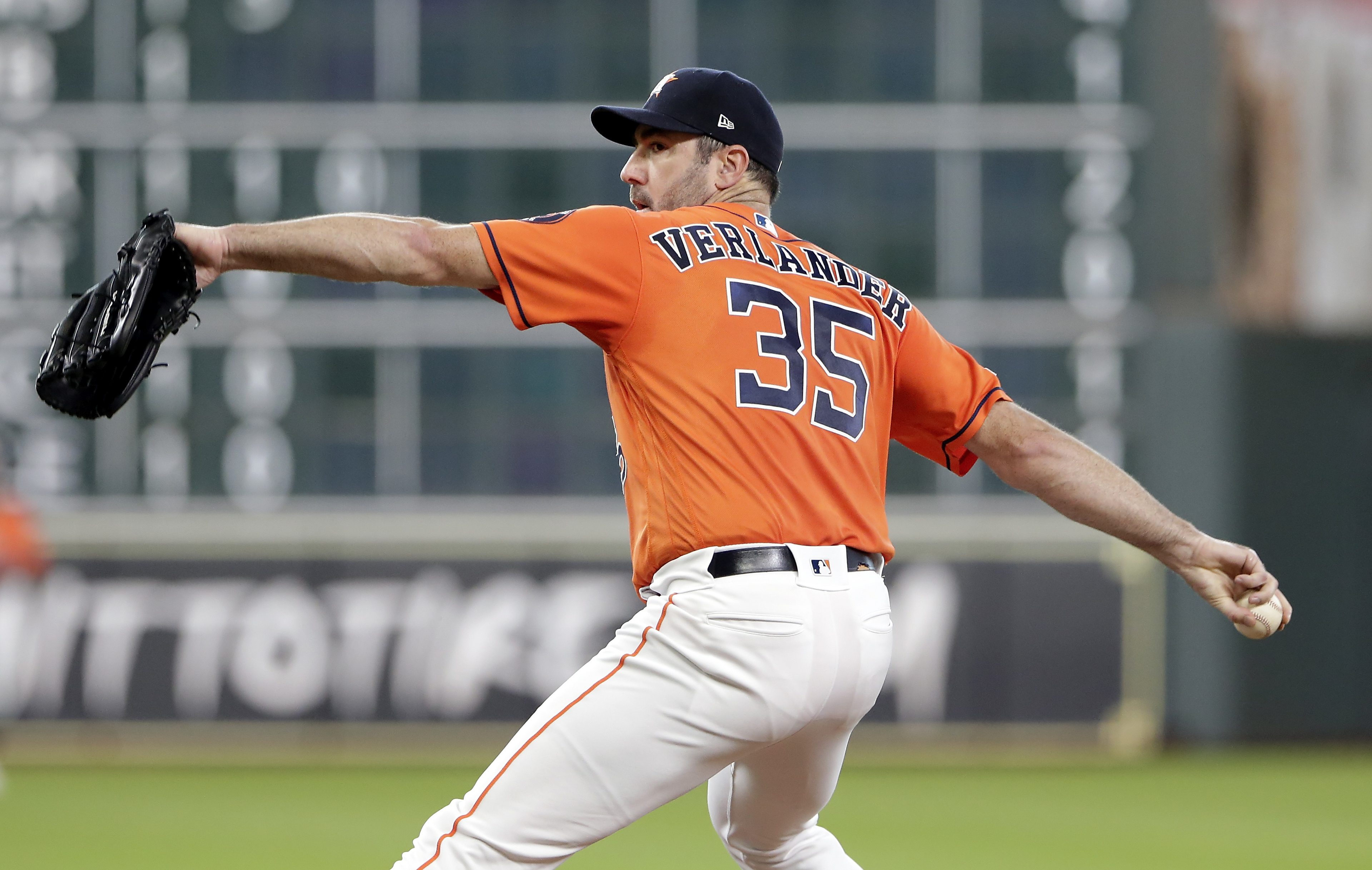 Verlander strikes out 12, Astros beat Rangers 4-3