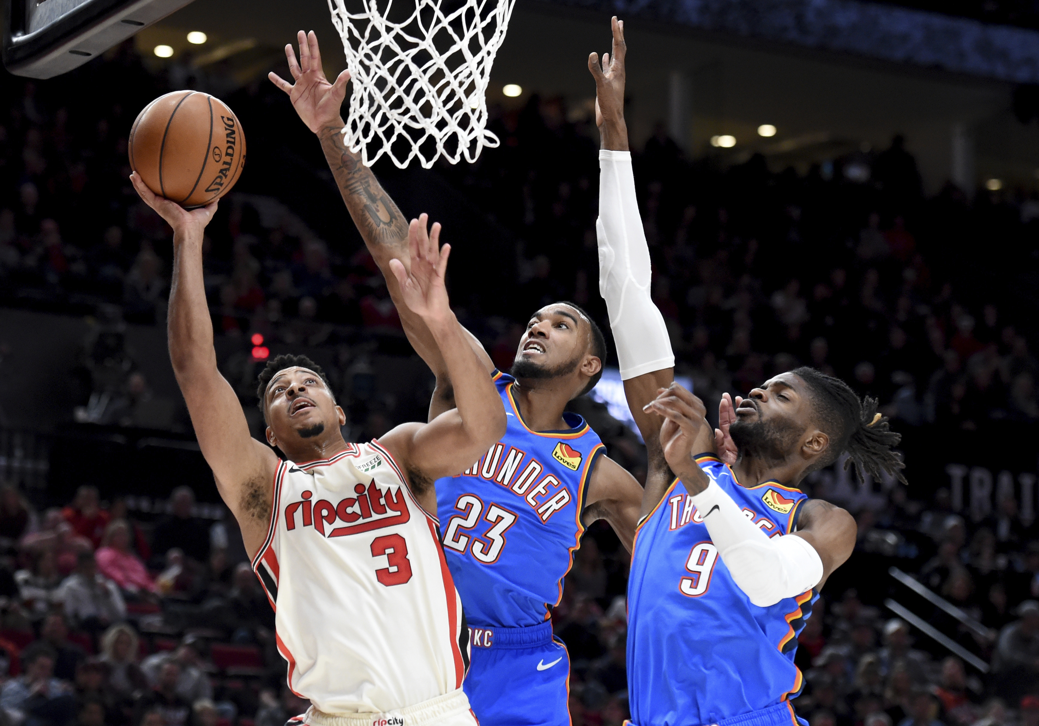 Lillard, Anthony lead Blazers over Thunder, 136-119