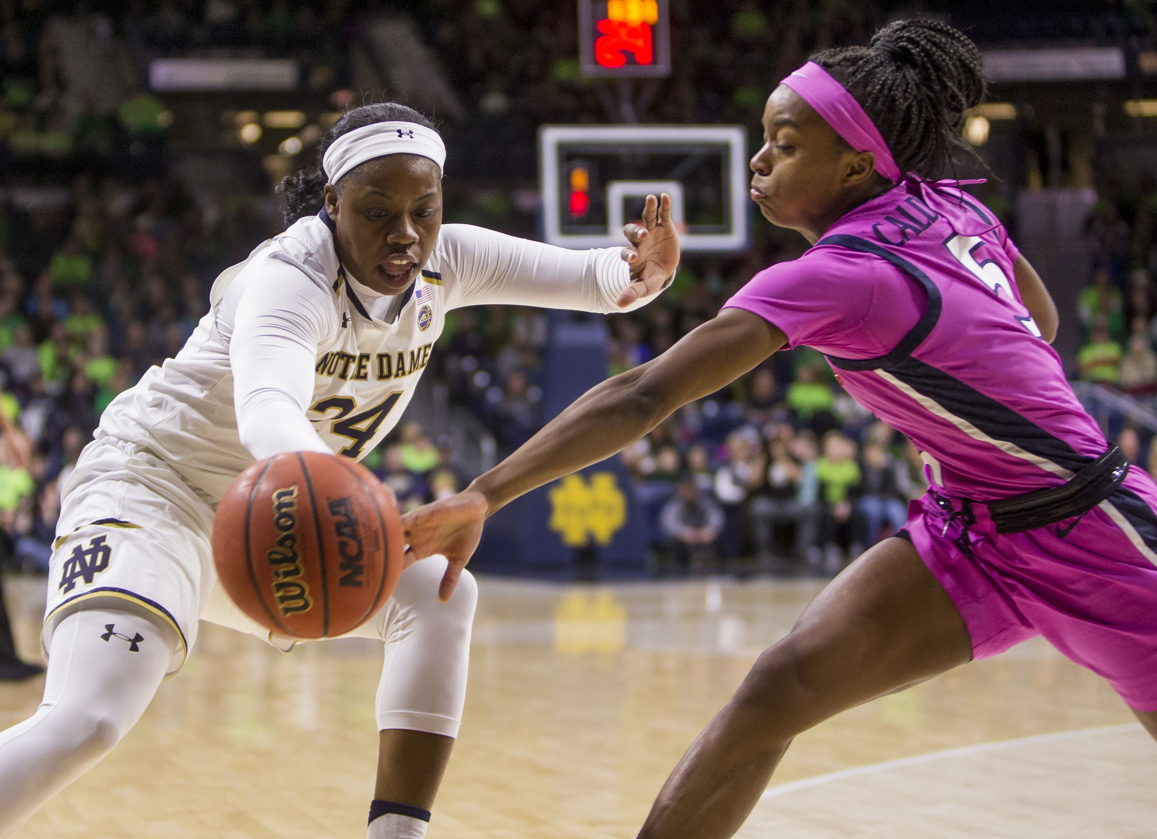 Ogunbowale, Young lead Notre Dame in 103-66 rout of Virginia