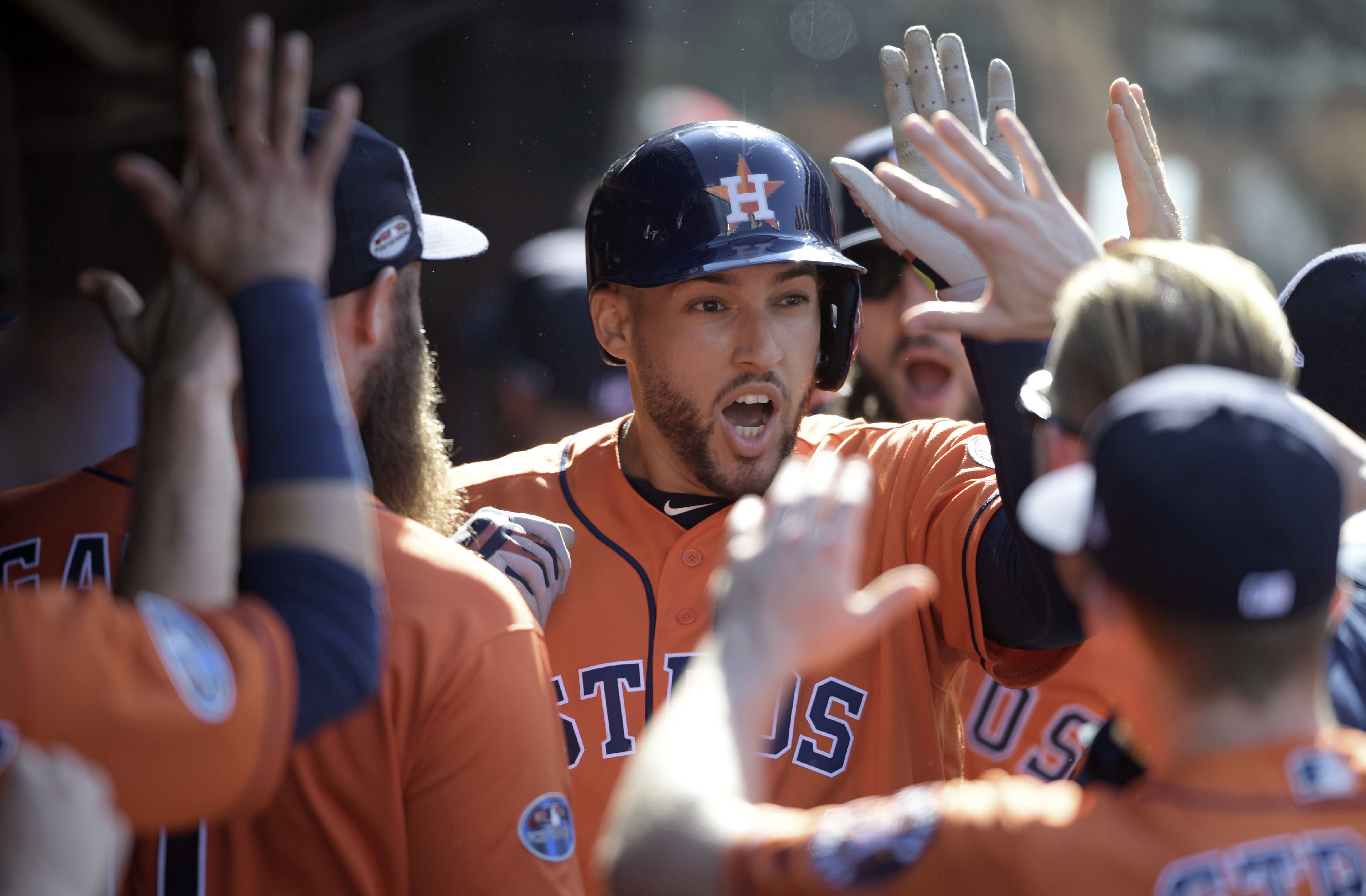 October orbit: Astros advance with 11-3 win, sweep Indians