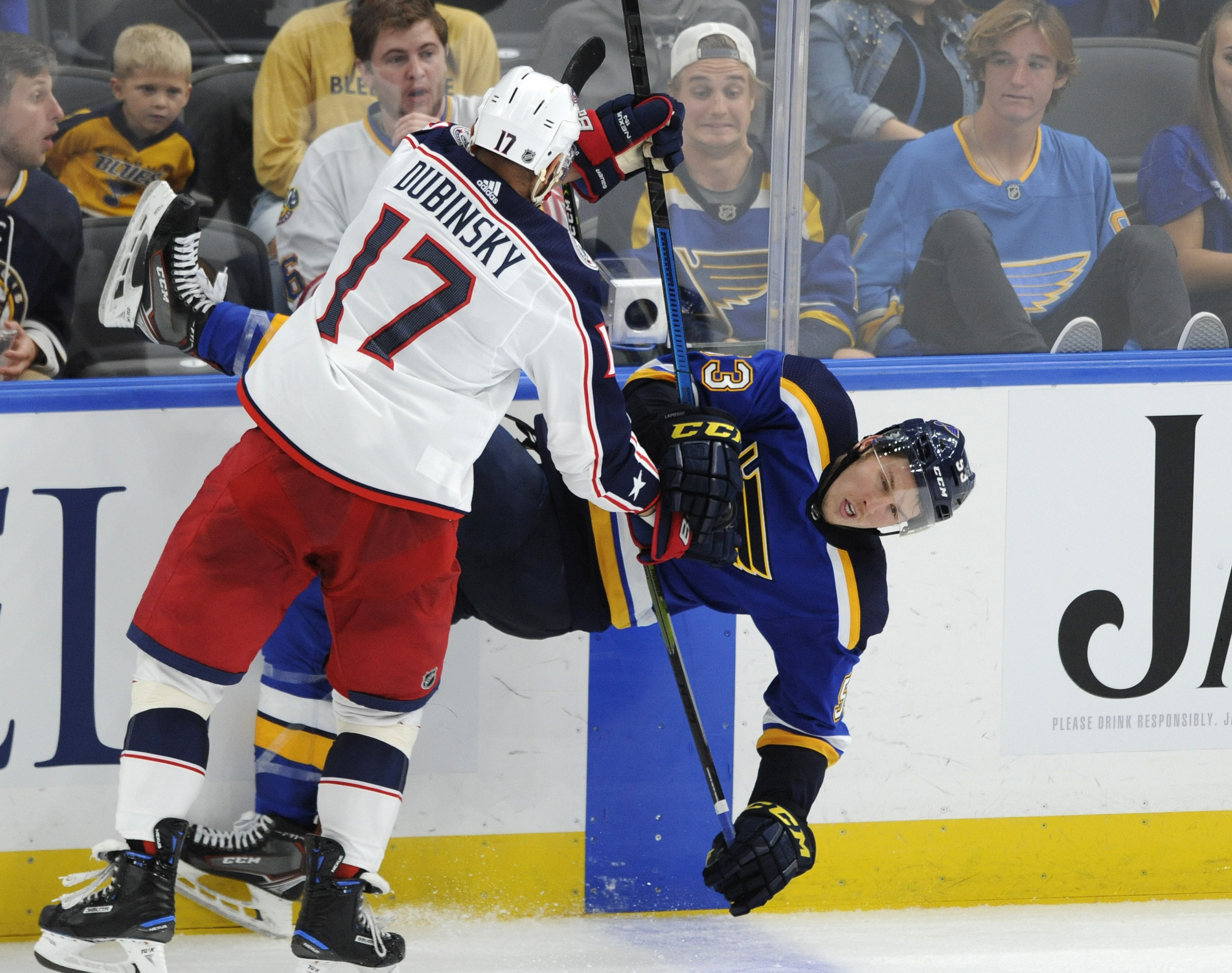 Blue Jackets center Dubinsky out with wrist injury