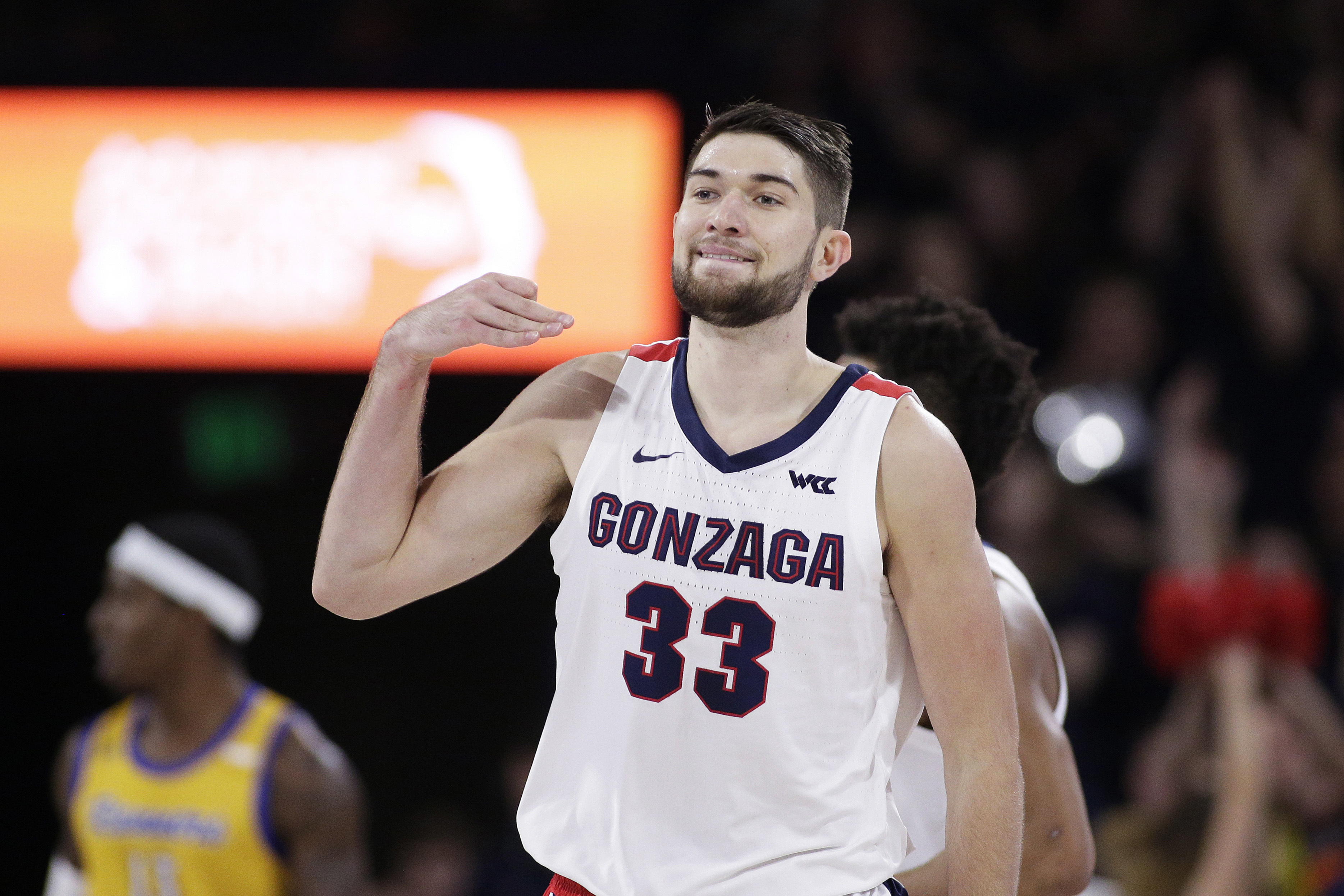 Petrusev leads No.8 Gonzaga over Bakersfield 77-49