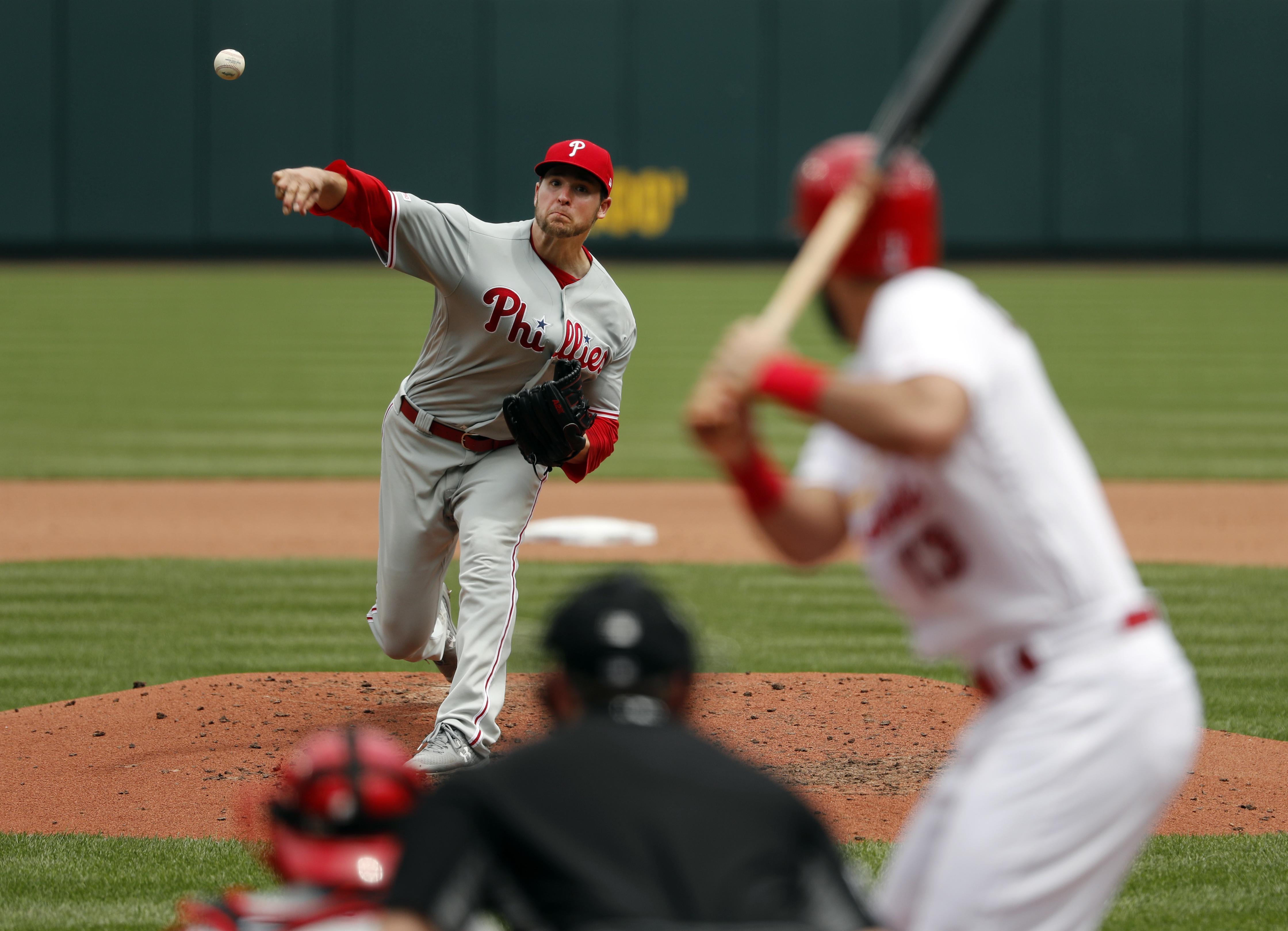 Eickhoff allows 3 hits in 8 innings, Phillies blank Cards