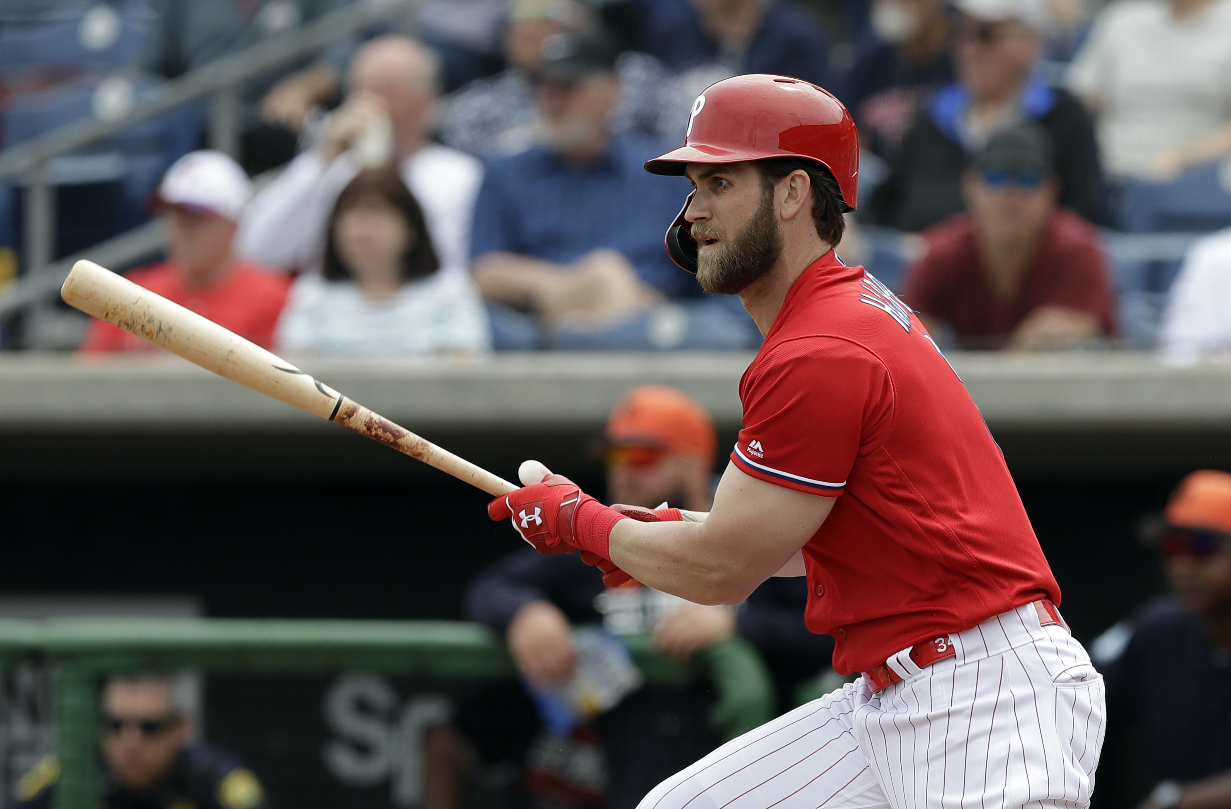 Bryce Harper gets his 1st hit of spring training