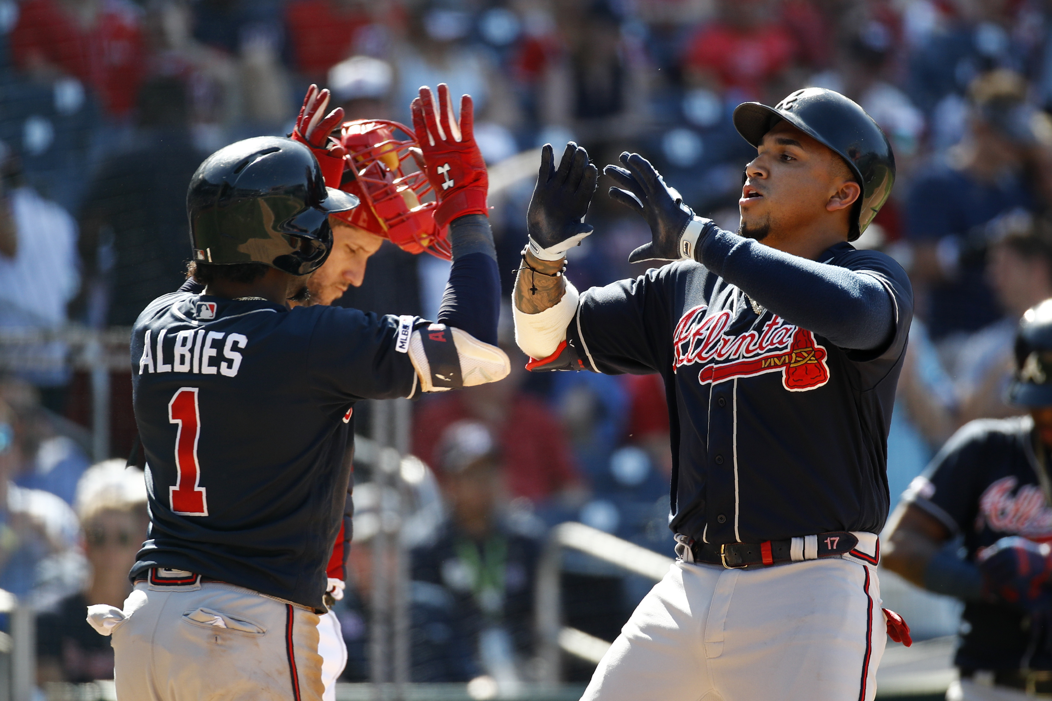 Camargo's pinch-hit HR in 10th lifts Braves past Nats 4-3