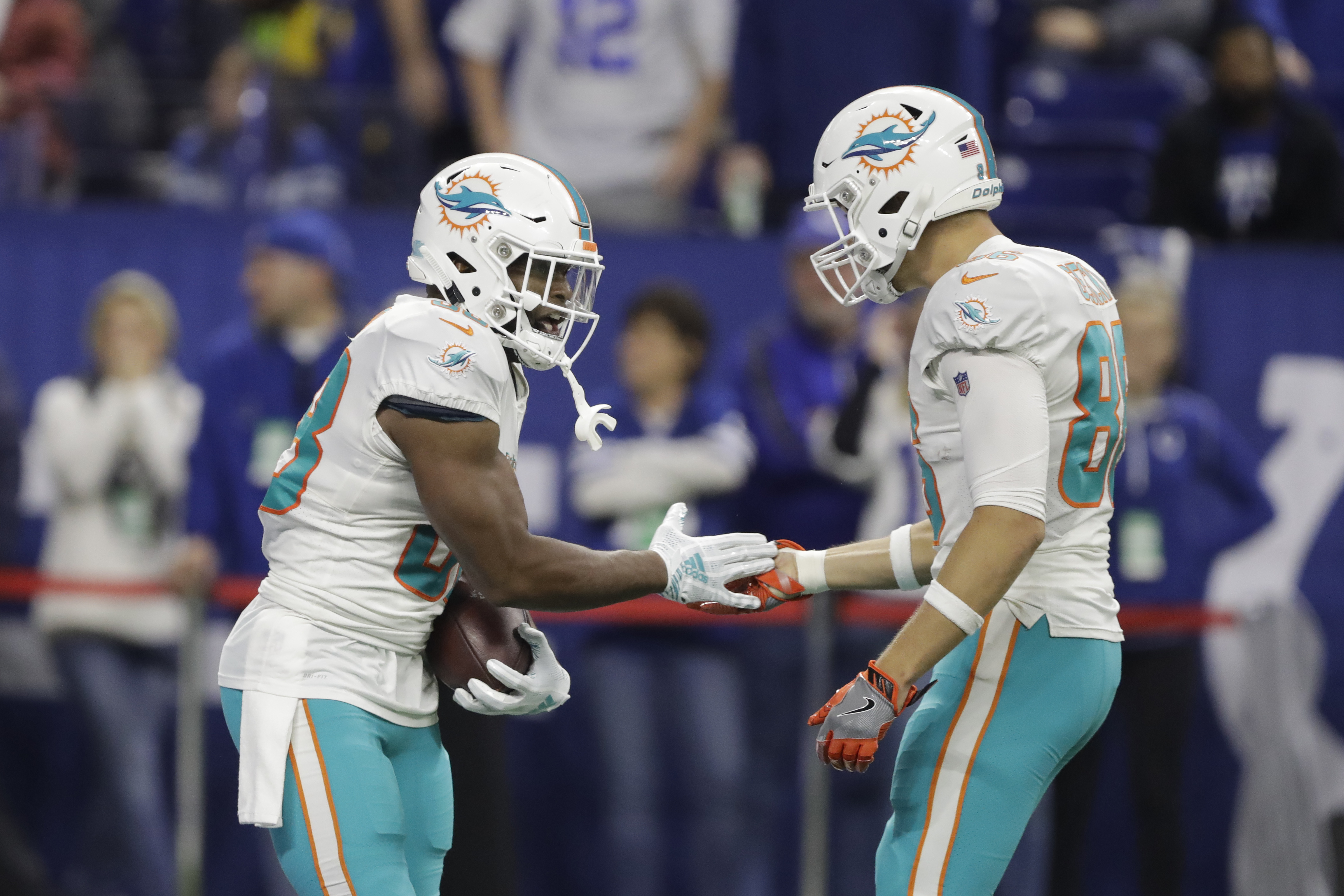 Dolphins' miscues prove costly in crucial 27-24 loss at Indy