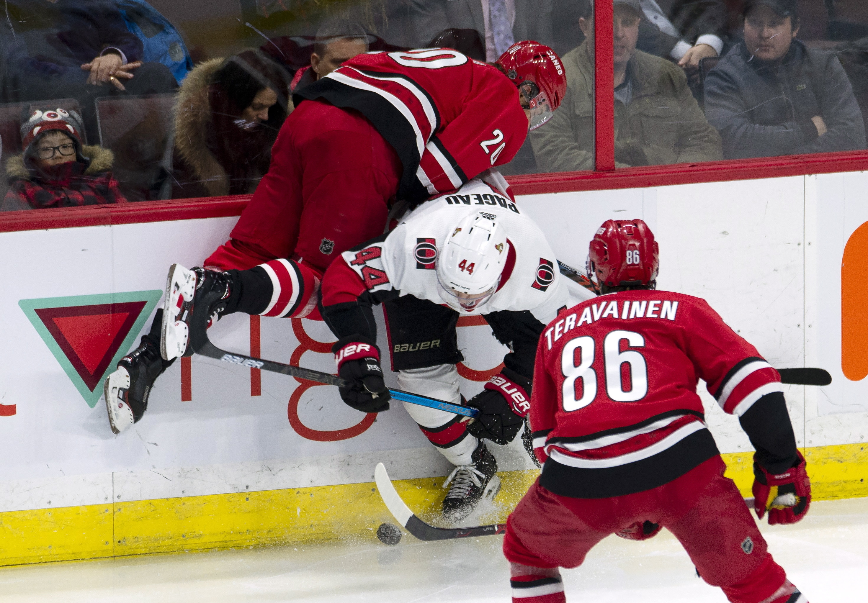 Teravainen scores twice, Hurricanes rally past Senators 4-1