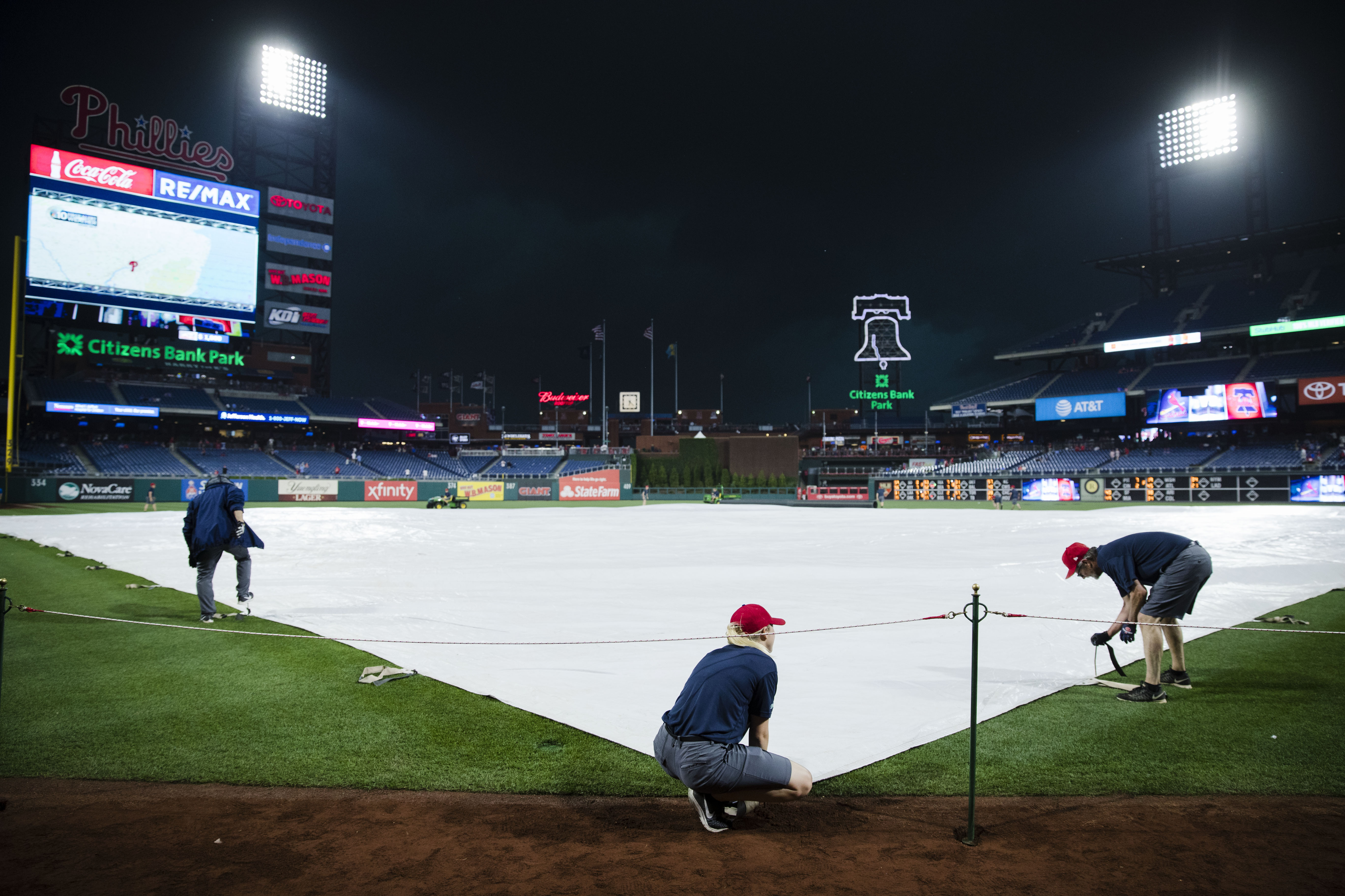 Phillies face depleted bullpen because of injuries