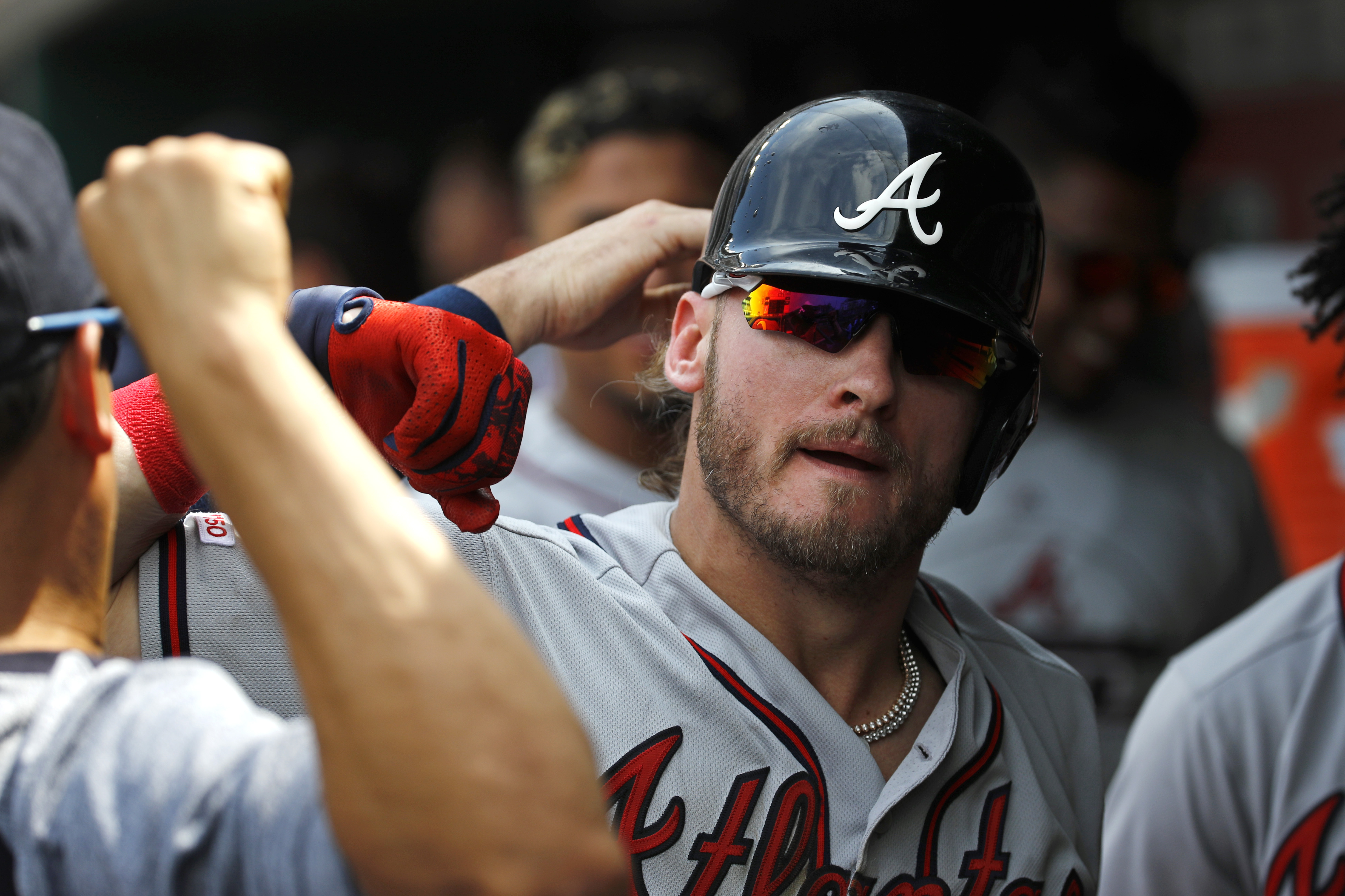 Donaldson homers in 10th, lifts Braves over Nationals 5-4