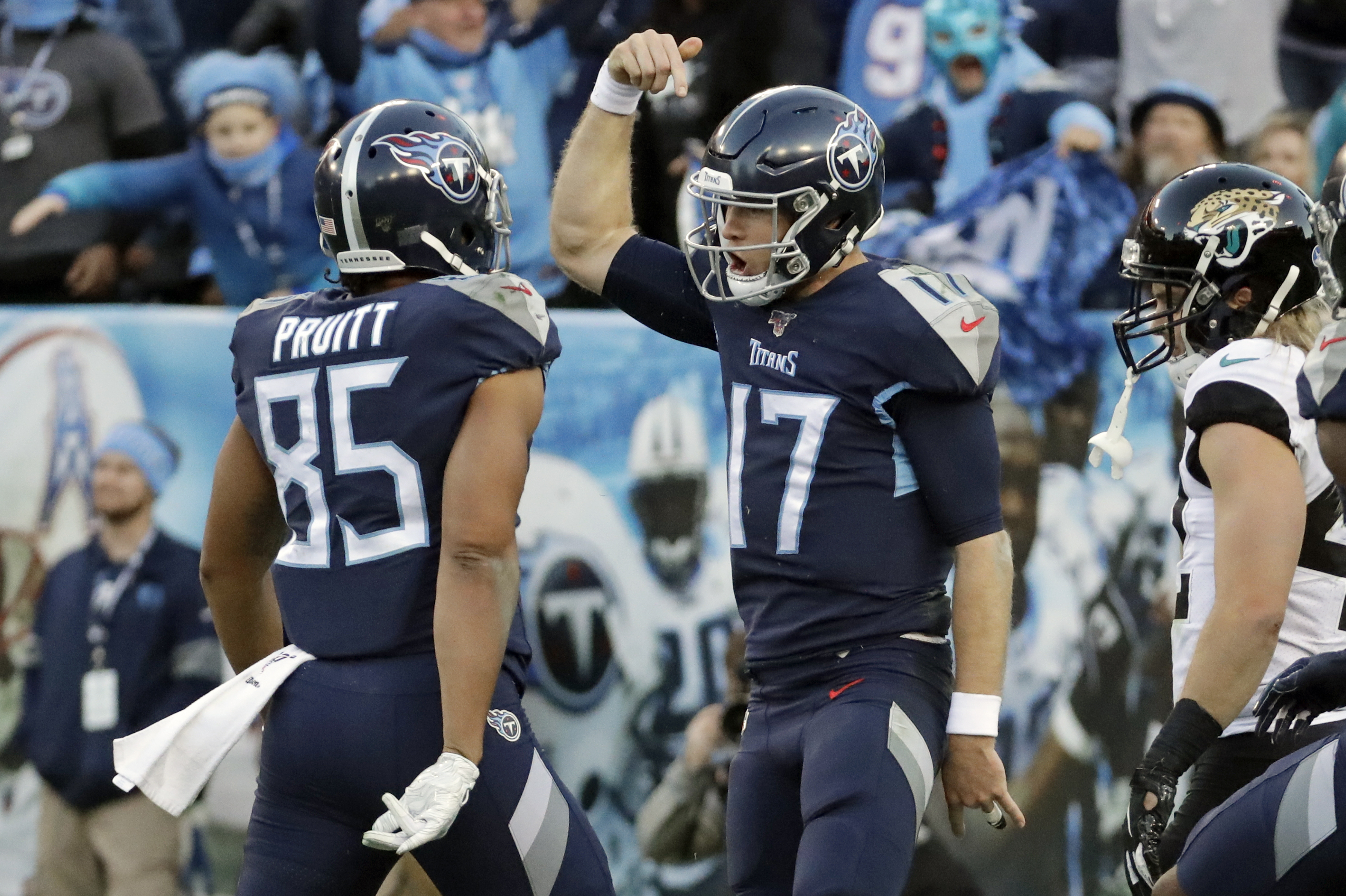Having won 4 of 5, Titans have chance to control AFC South