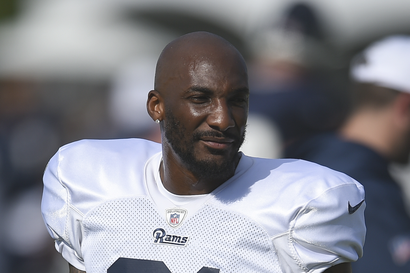 Rams send CB Aqib Talib, pick to Dolphins for late-rounder