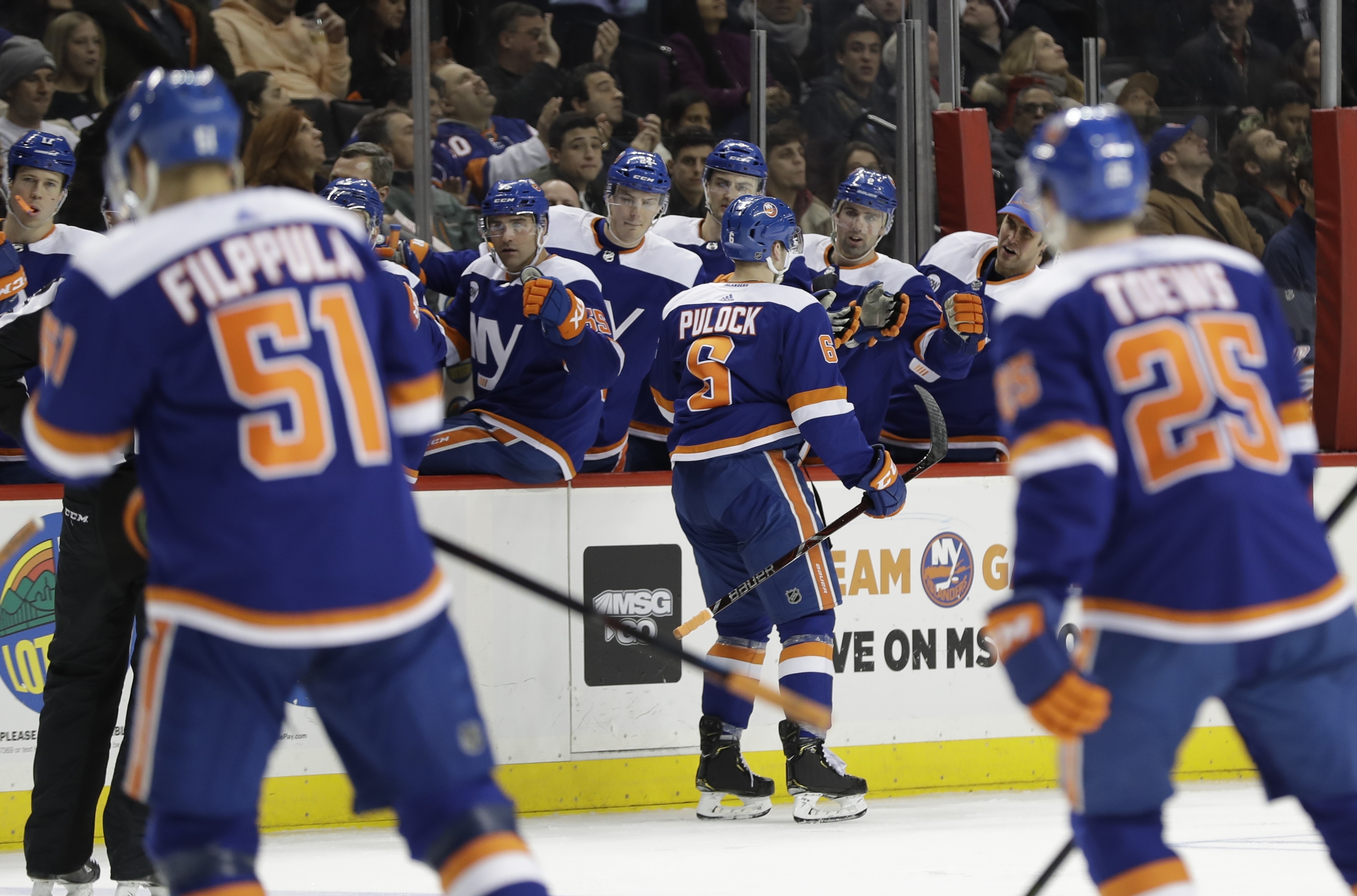 Barzal, Lee score in 3rd period, Islanders beat Oilers 5-2